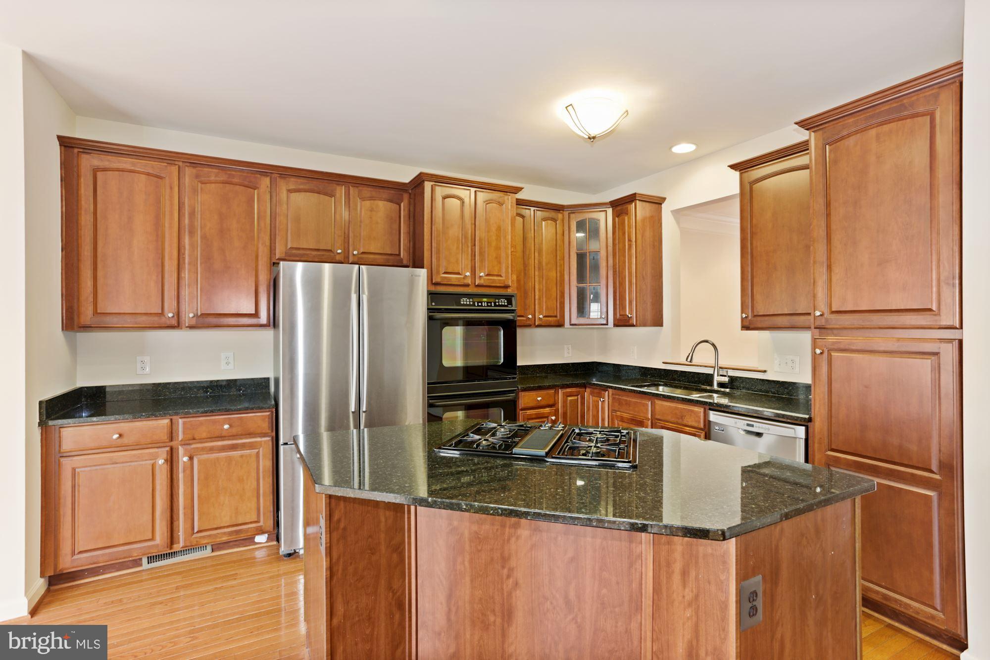 FAIRFAX CENTER LANDBAY - Residential Lease