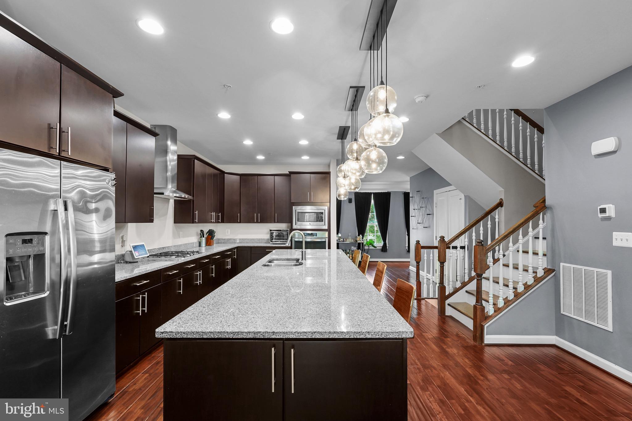 5243 STREAM BANK LANE