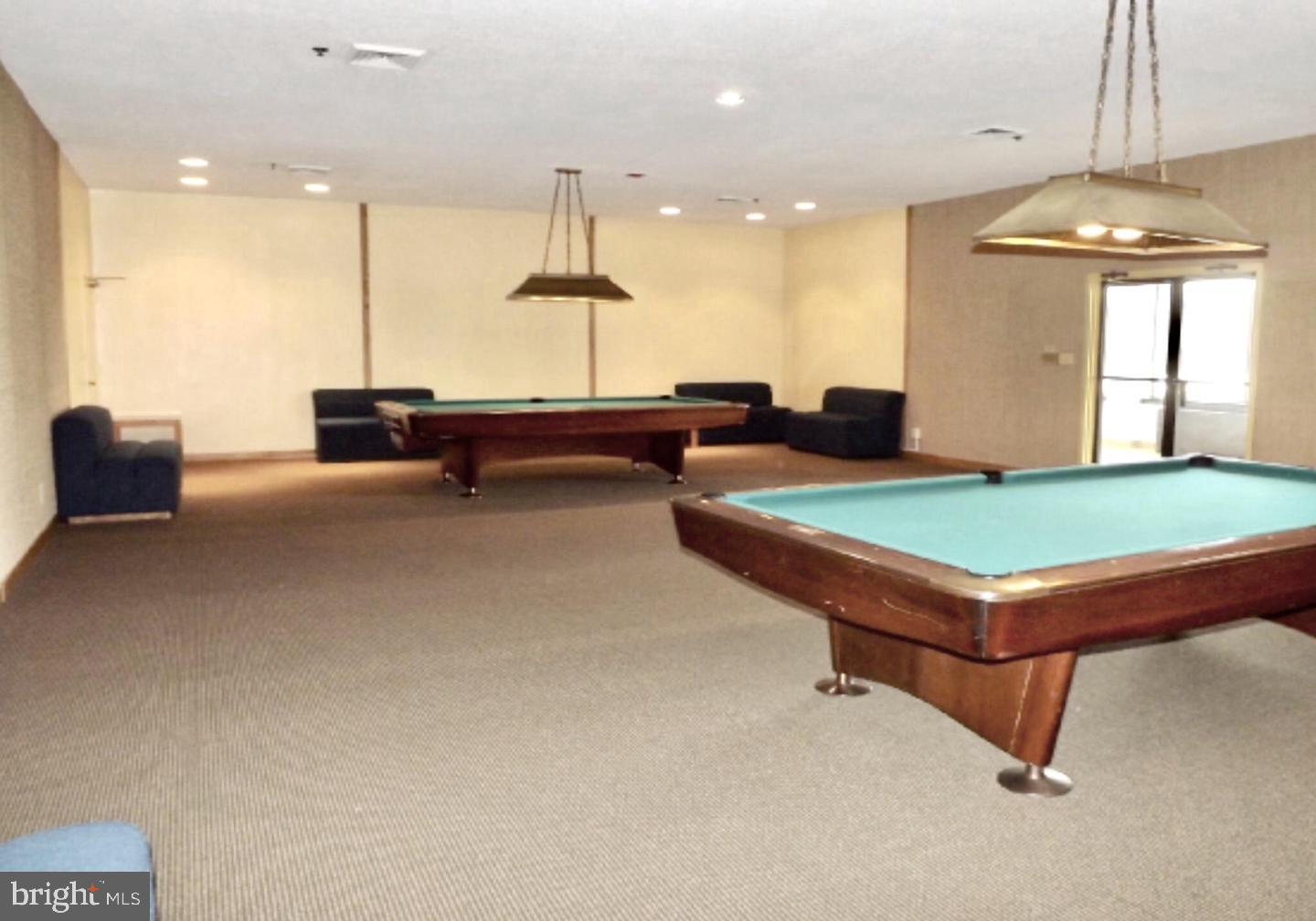 SKYLINE HOUSE - Residential Lease