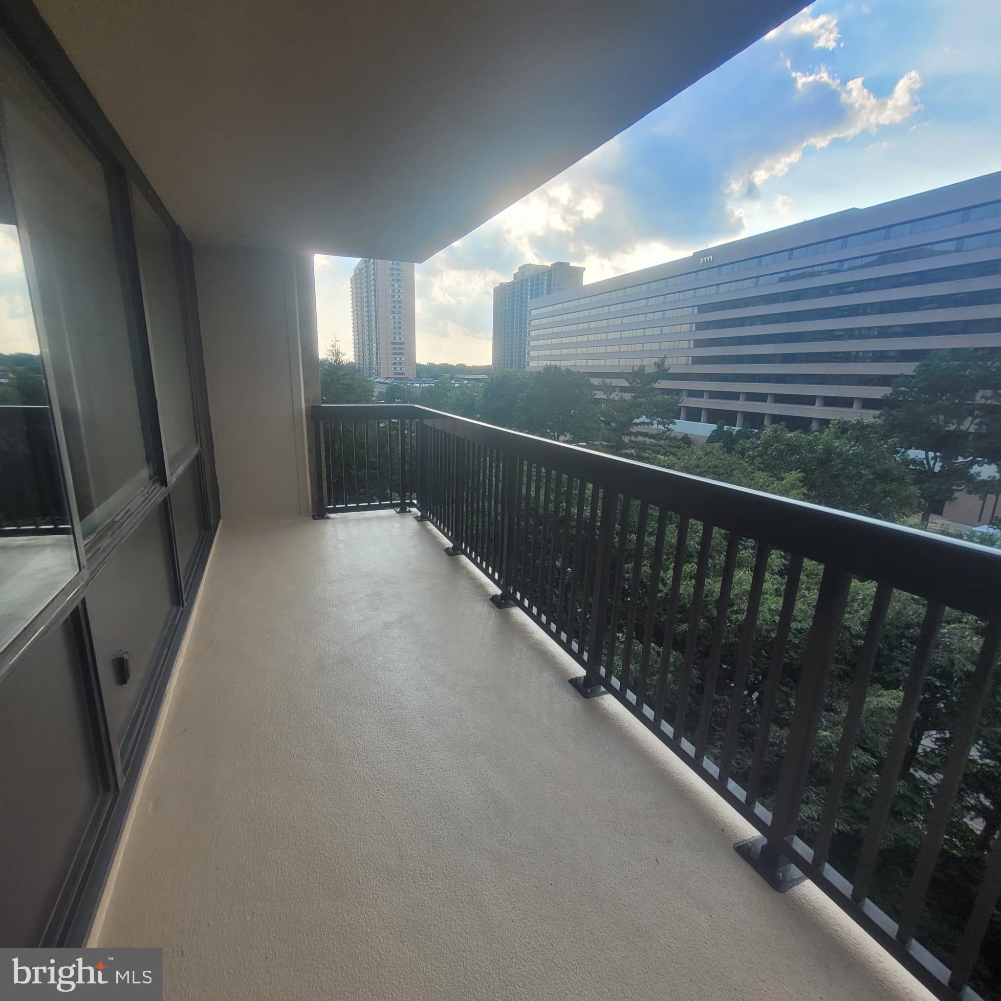 SKYLINE HOUSE - Residential Lease