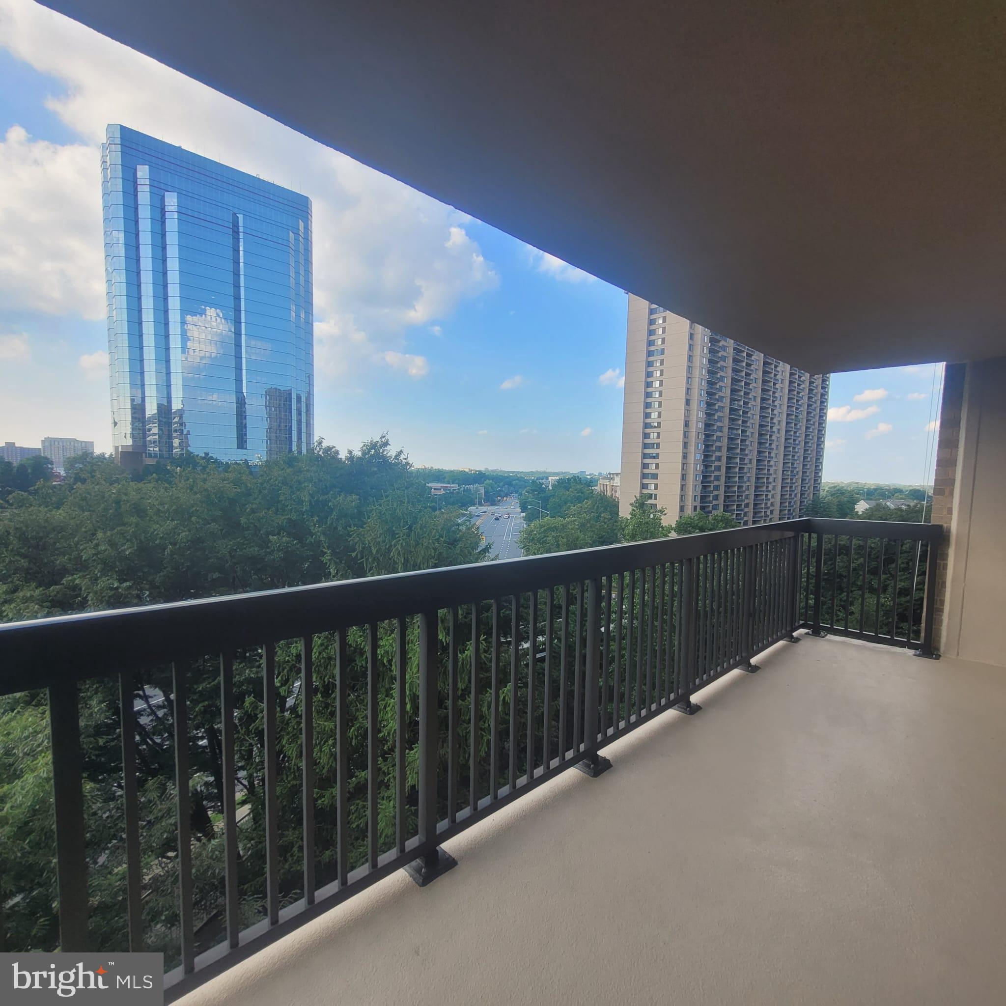 SKYLINE HOUSE - Residential Lease