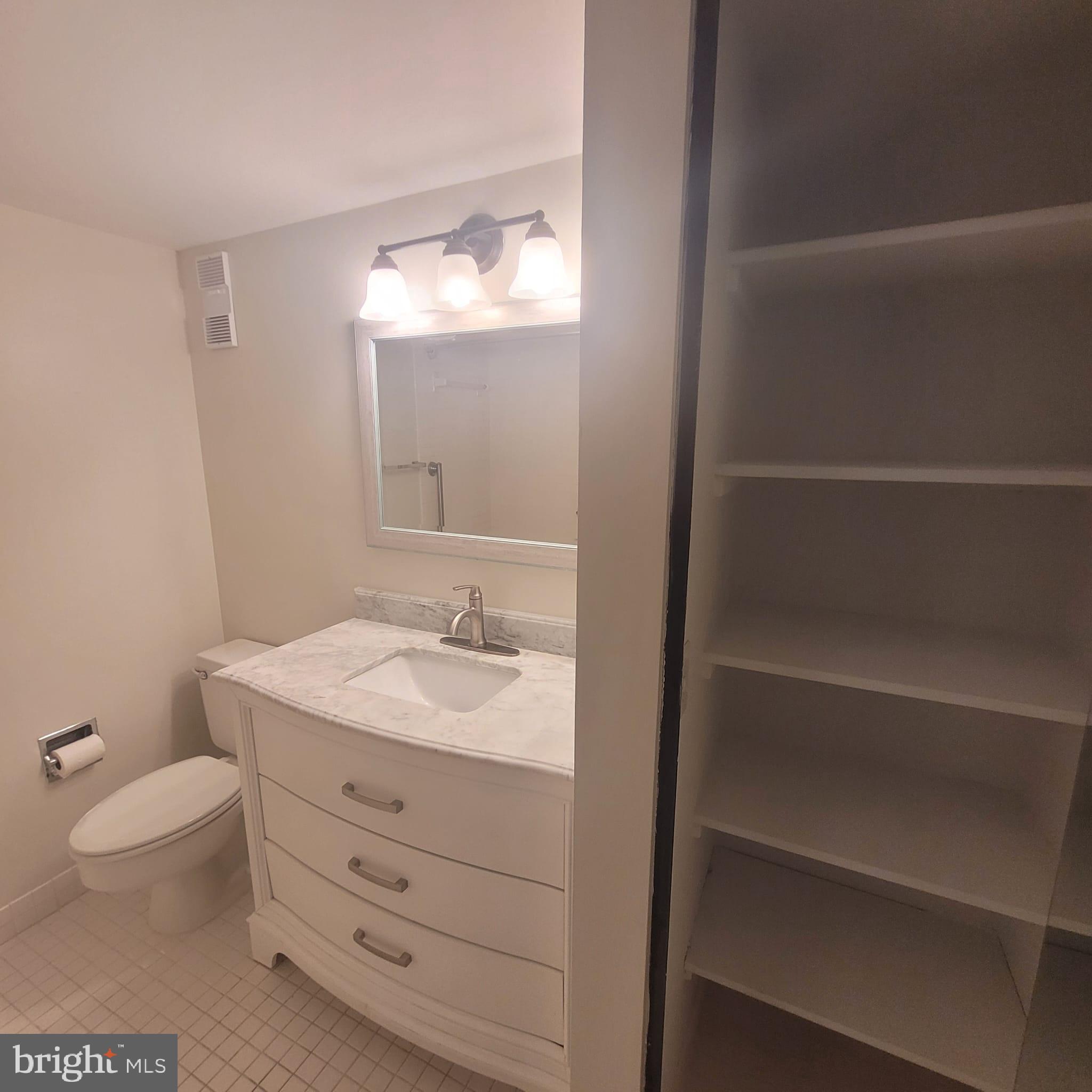 SKYLINE HOUSE - Residential Lease