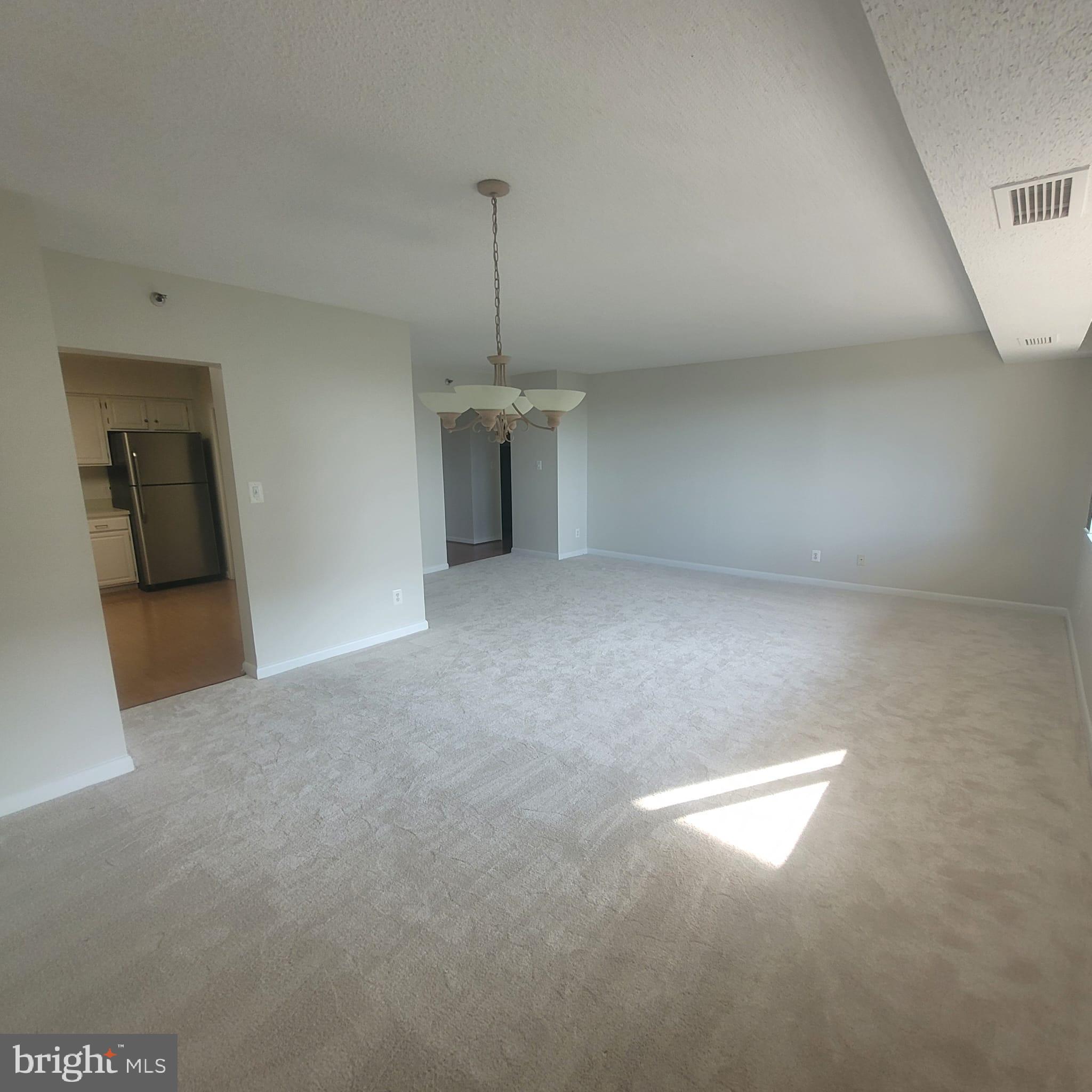 SKYLINE HOUSE - Residential Lease