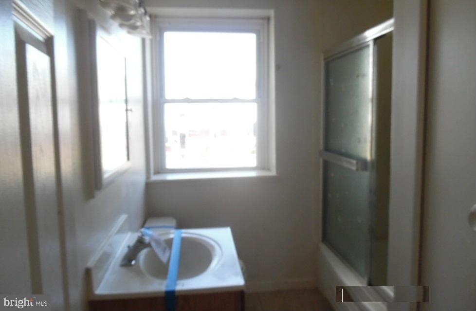 EASTFIELD - Residential