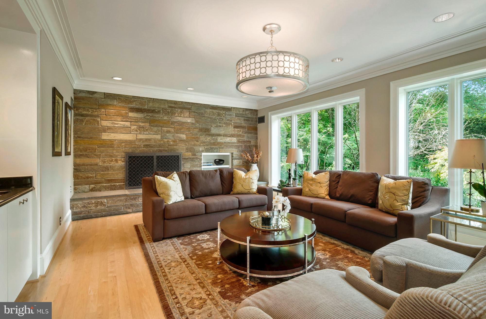 BRADLEY HILLS - Residential