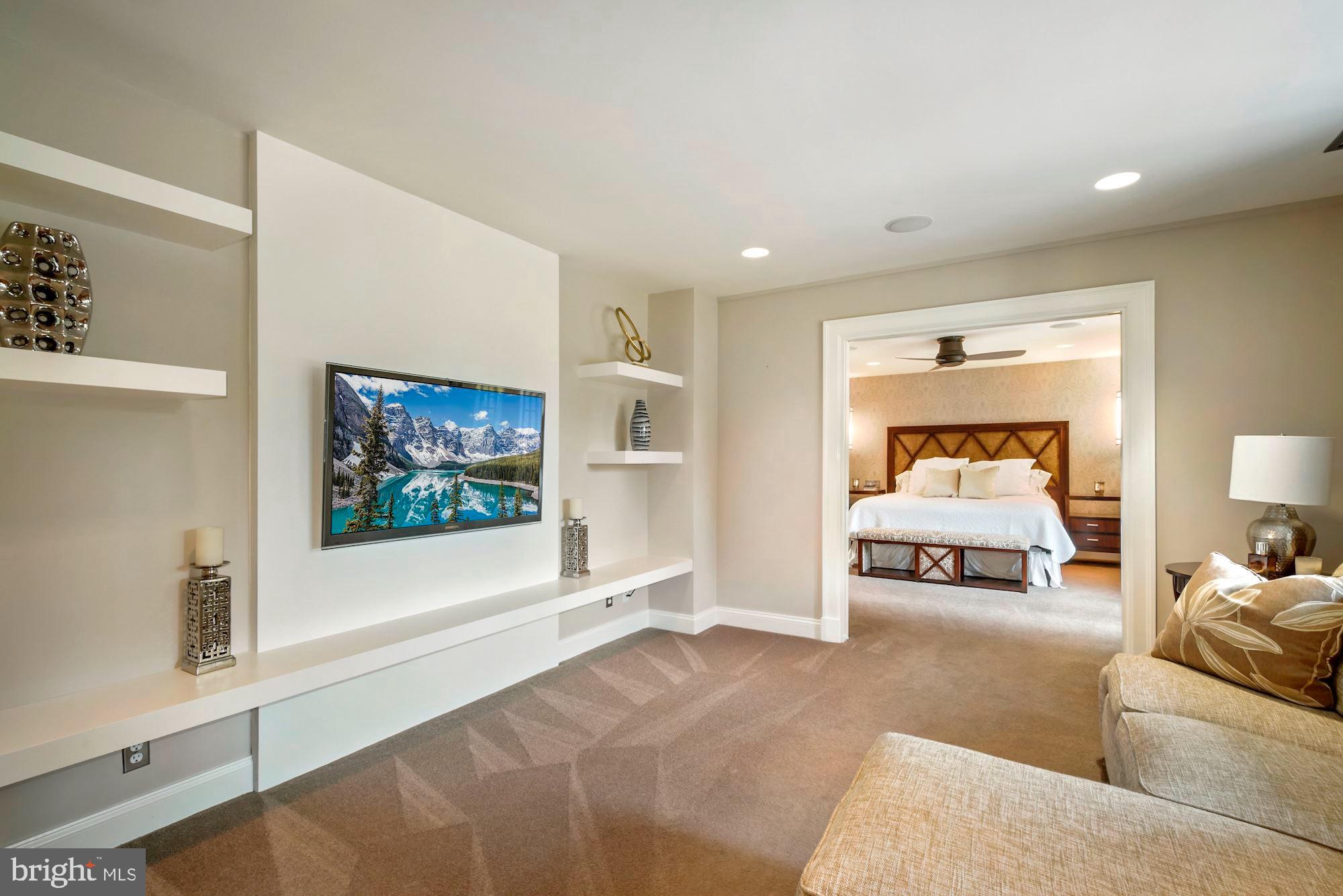 BRADLEY HILLS - Residential