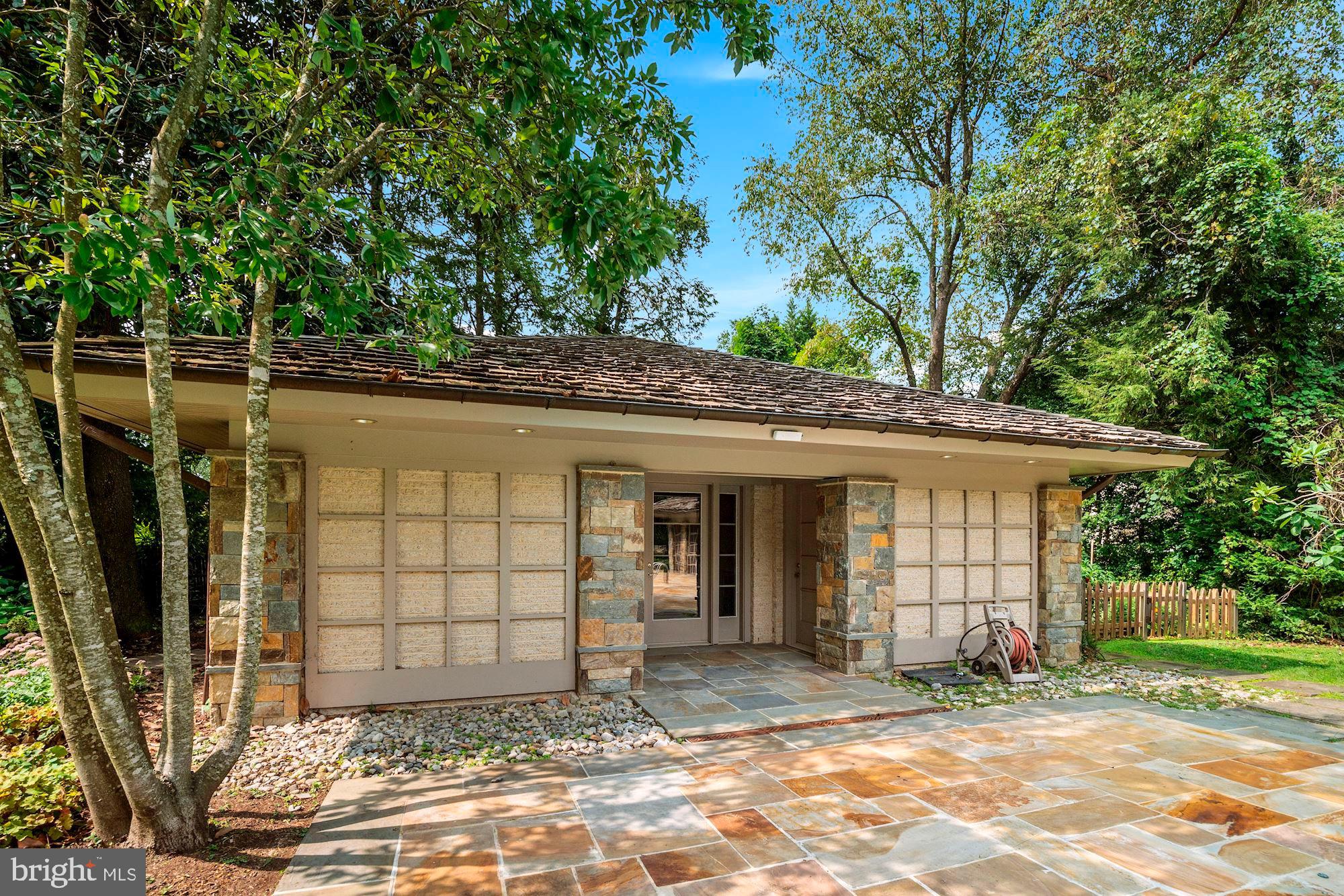 BRADLEY HILLS - Residential