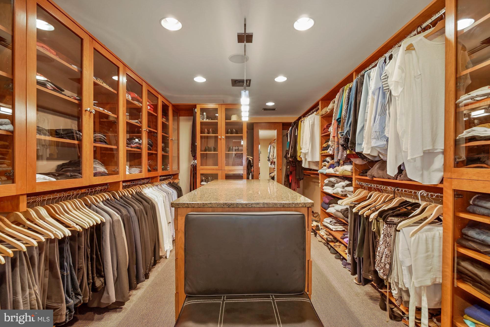 BRADLEY HILLS - Residential