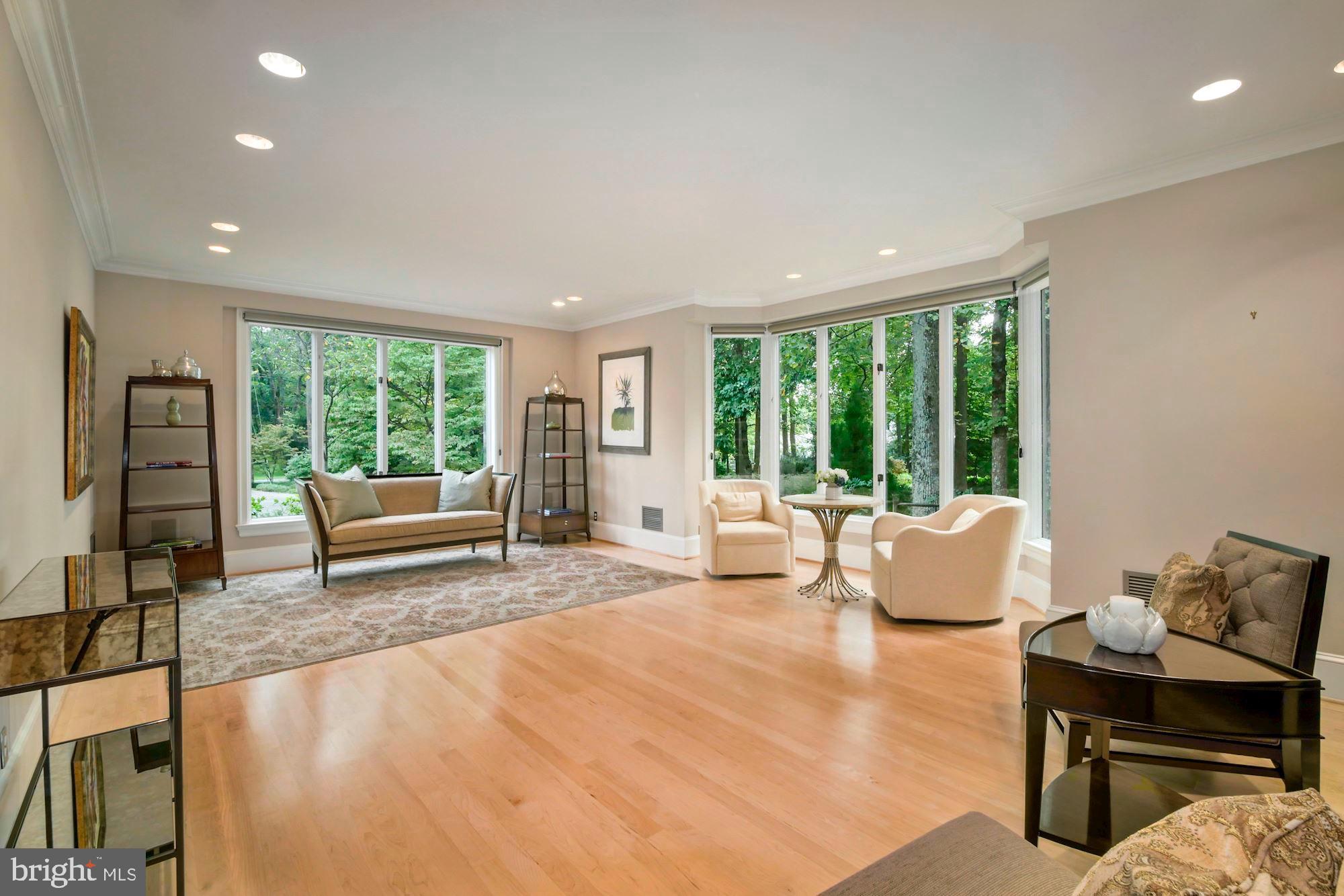 BRADLEY HILLS - Residential