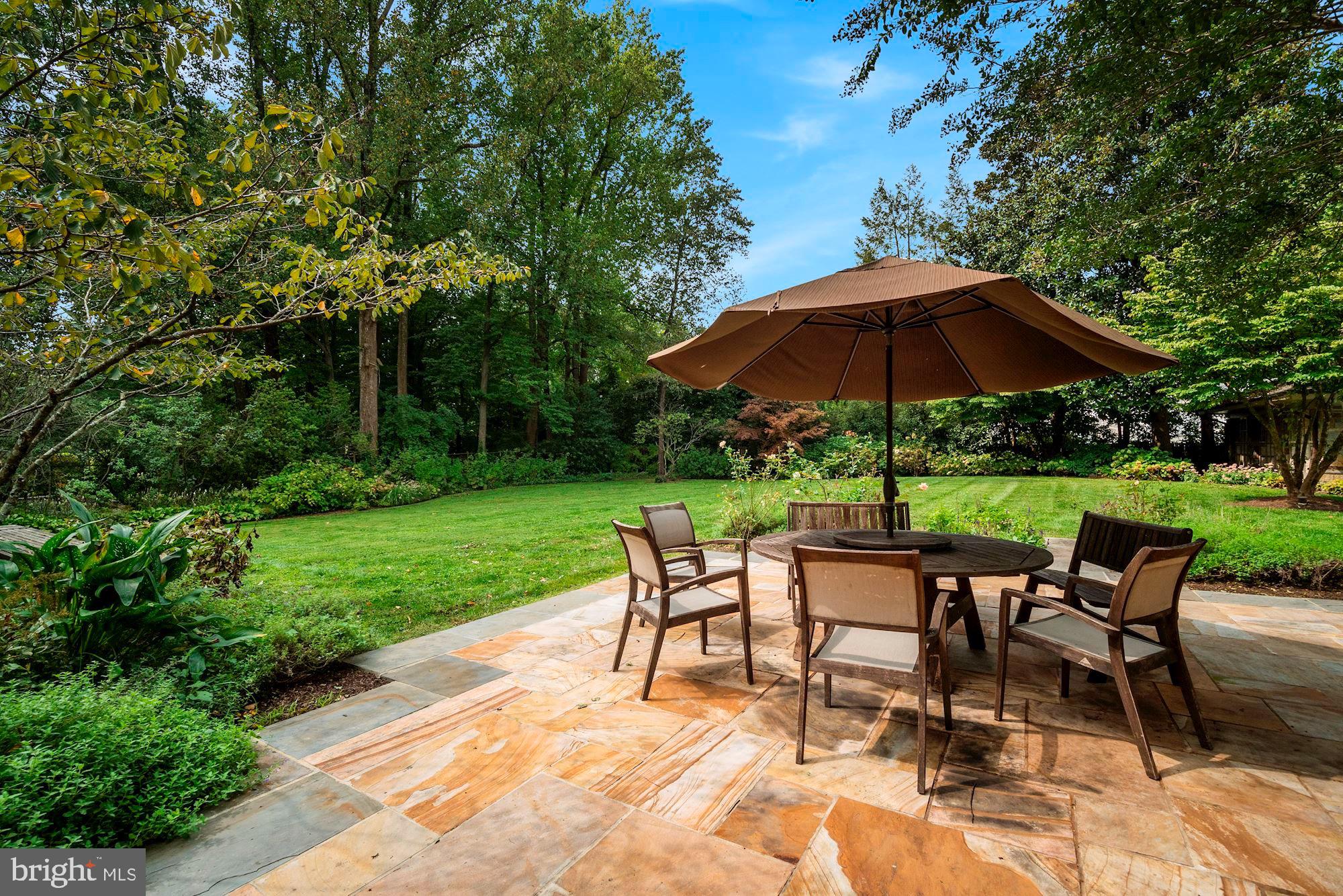 BRADLEY HILLS - Residential