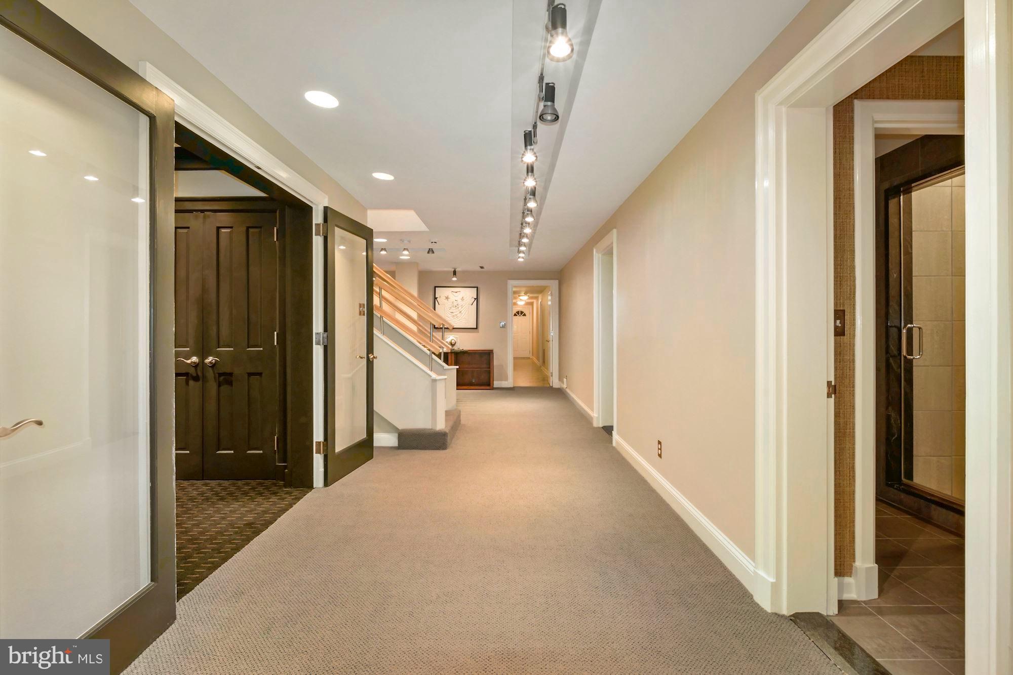 BRADLEY HILLS - Residential