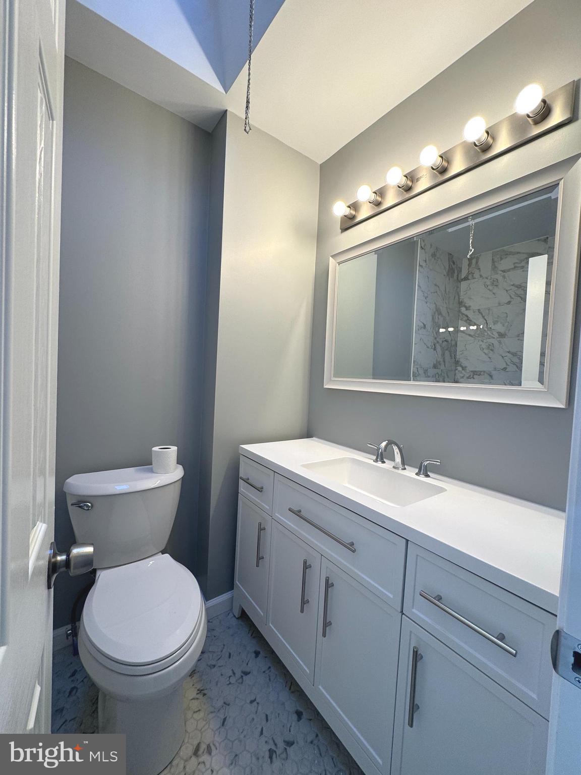 RHAWNHURST - Residential Lease