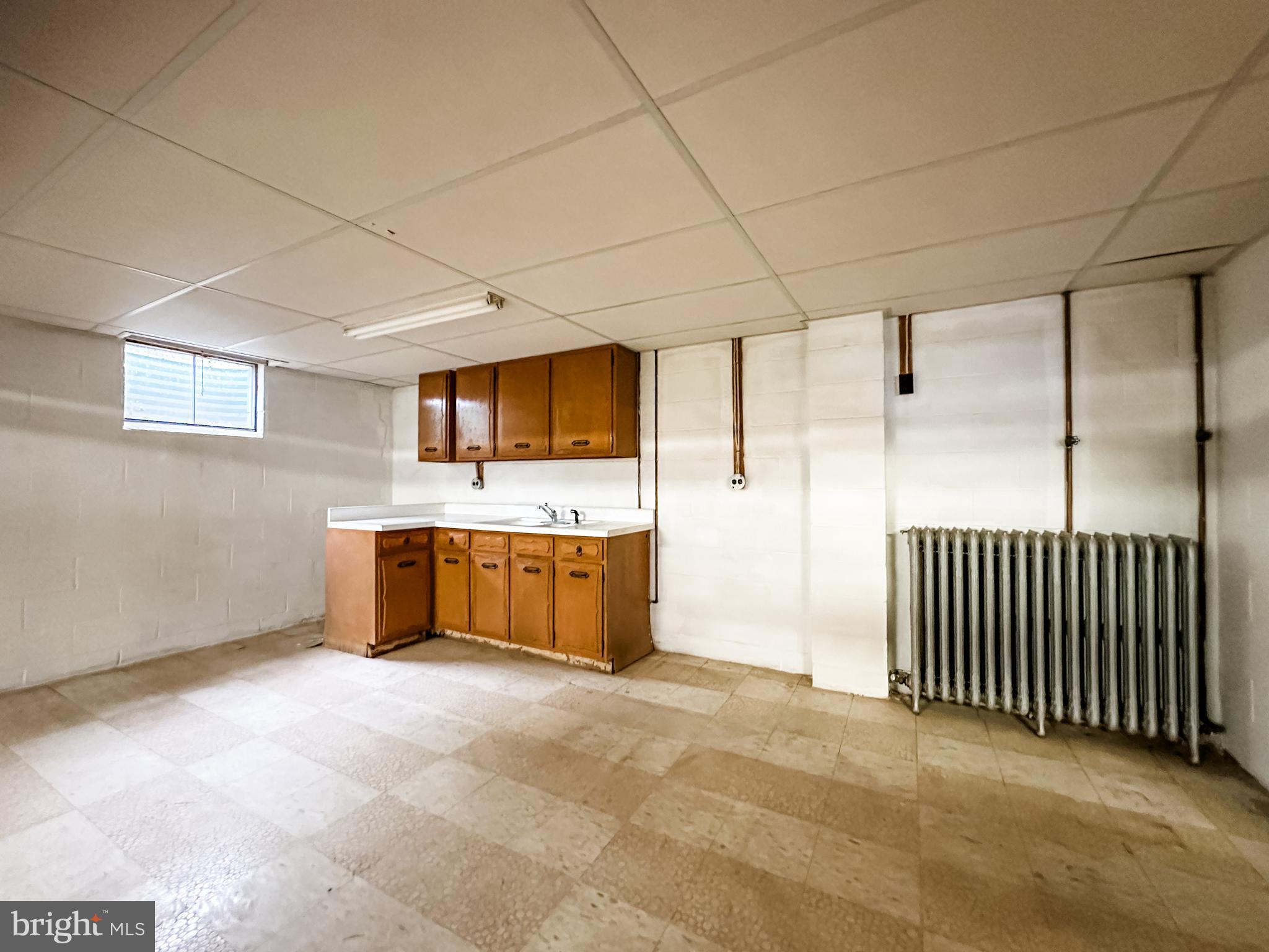 WEST SIDE - Residential