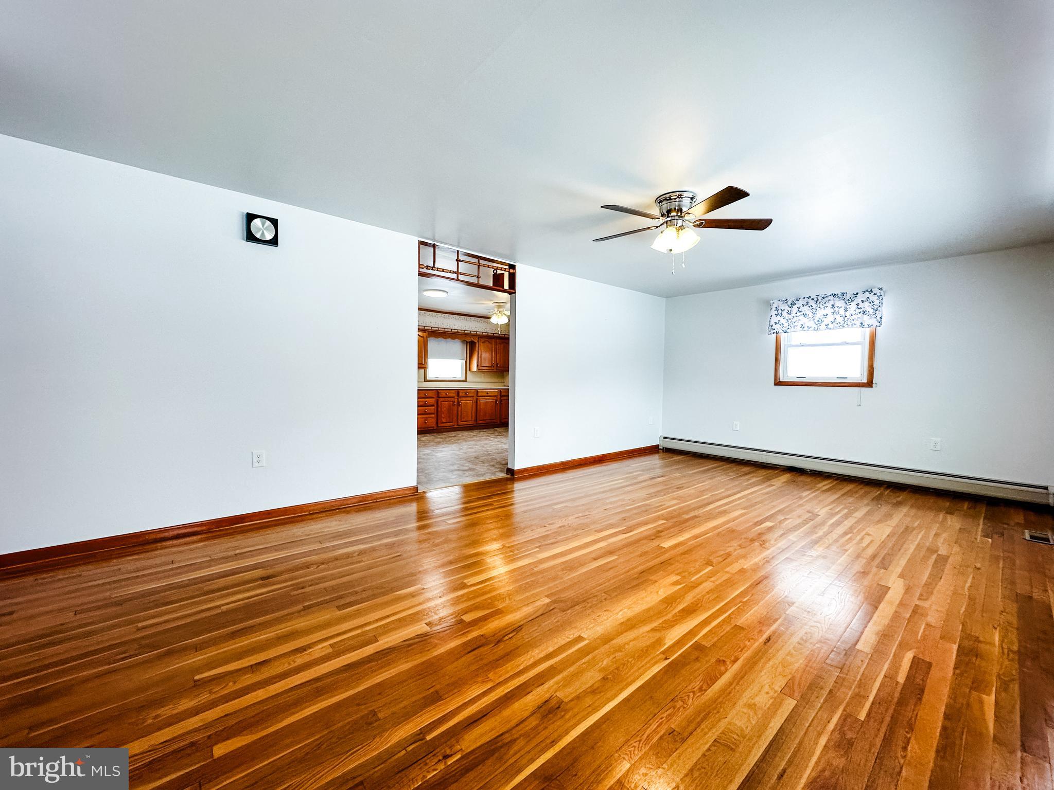 WEST SIDE - Residential