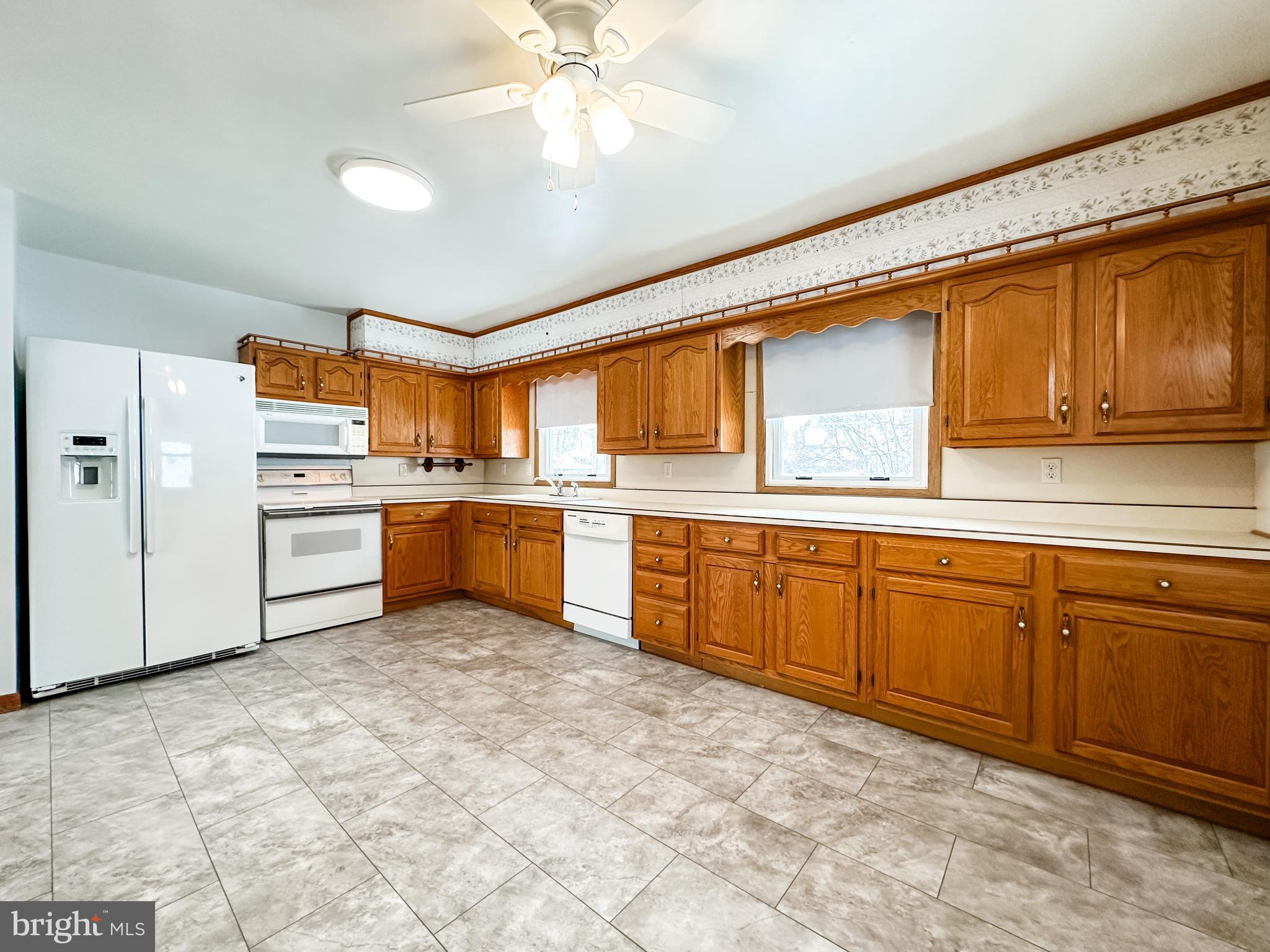 WEST SIDE - Residential