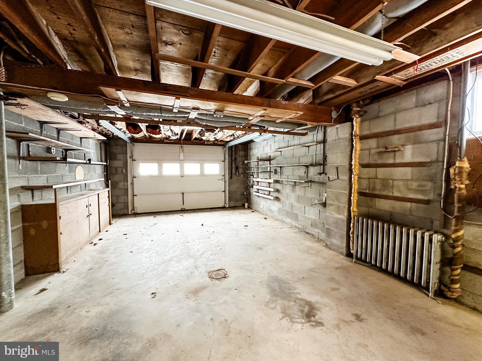 WEST SIDE - Residential