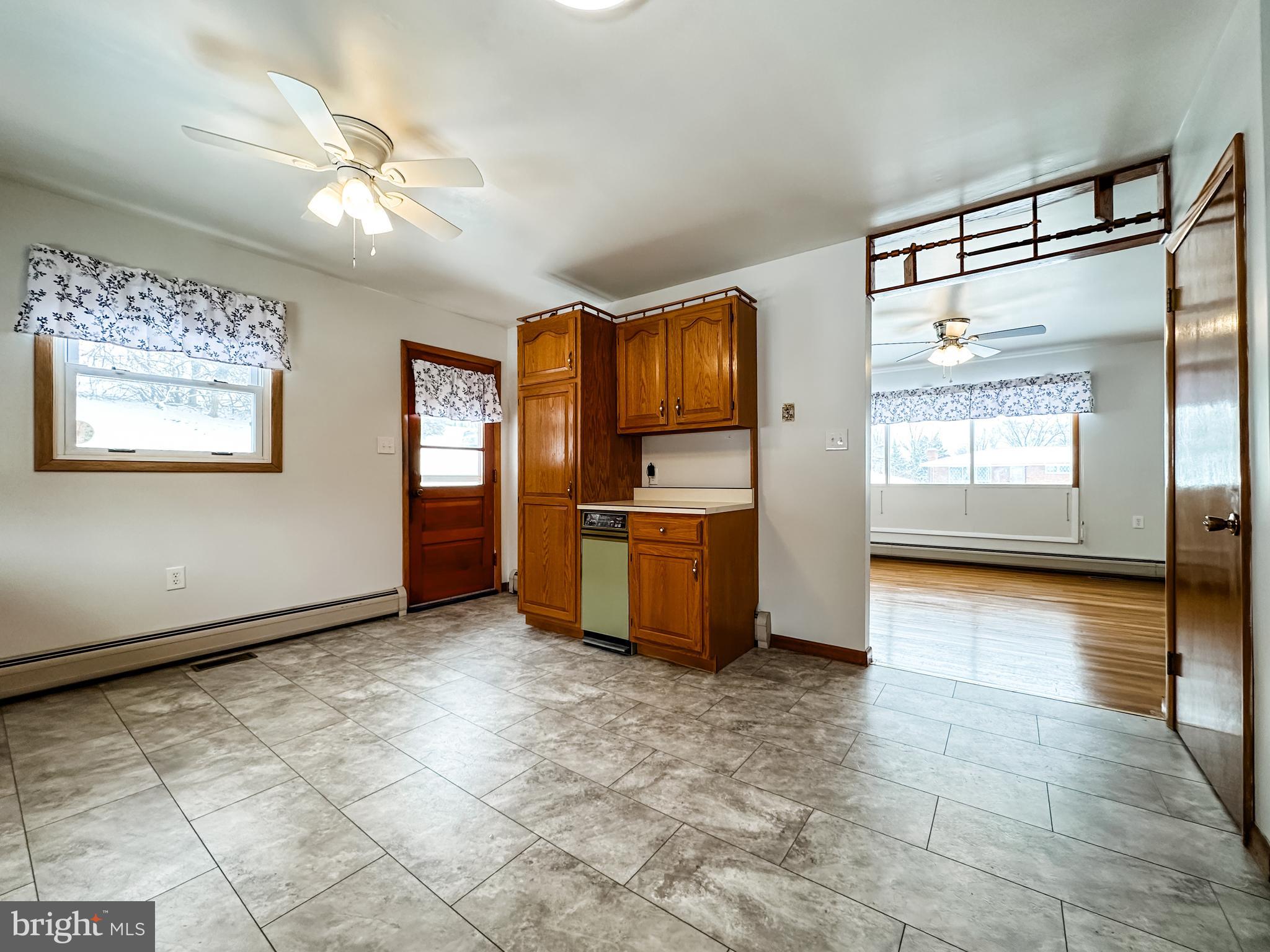 WEST SIDE - Residential