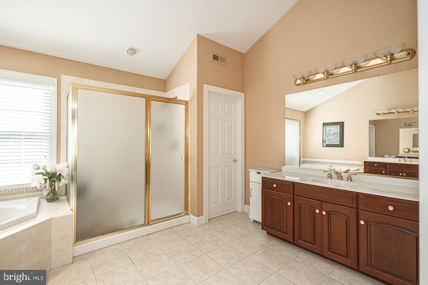 BOWMANS TOWER FARM - Residential