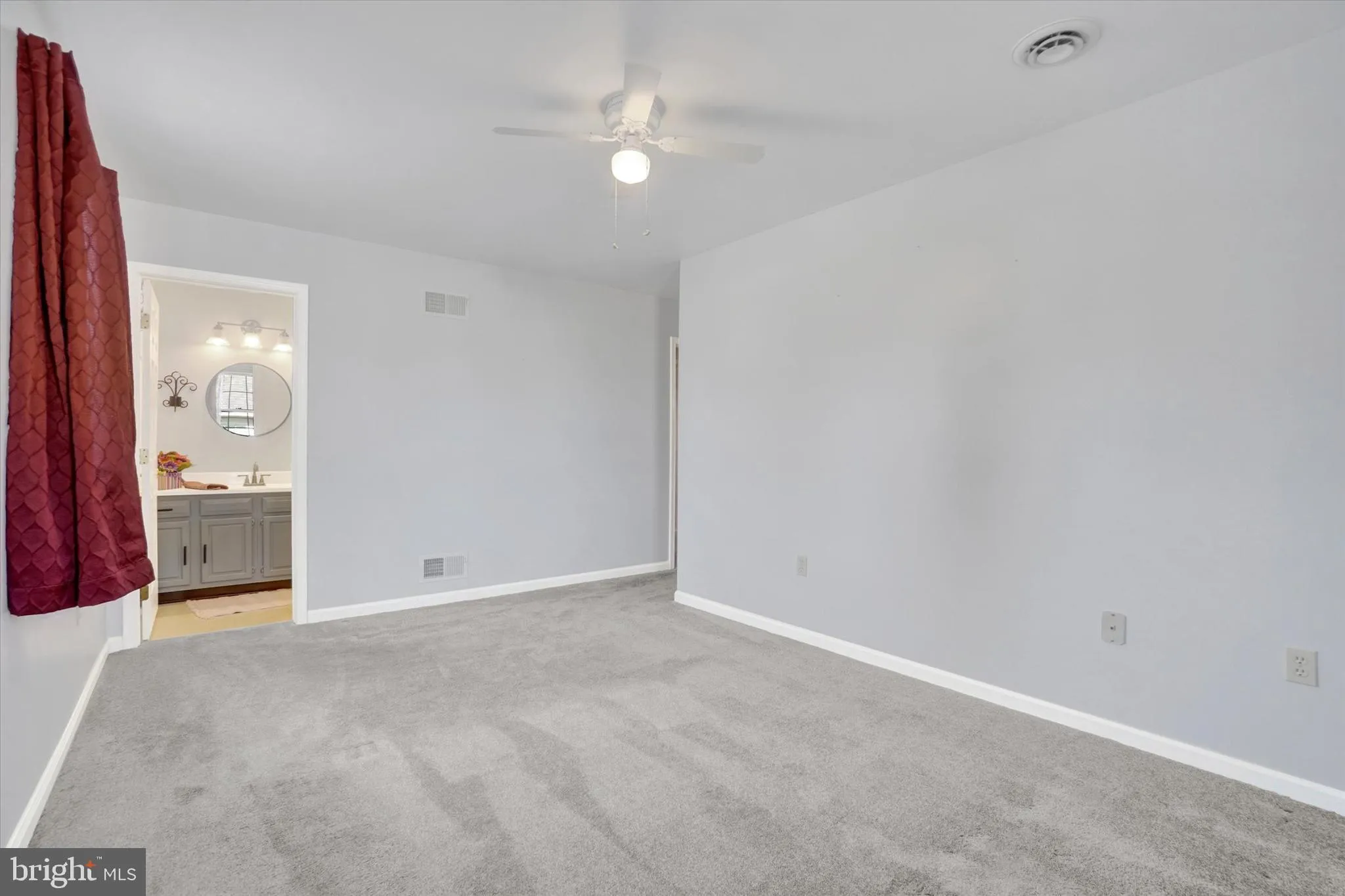 Dover, Pennsylvania 17315, United States, 2 Bedrooms Bedrooms, ,2 BathroomsBathrooms,Residential,Pending,11570