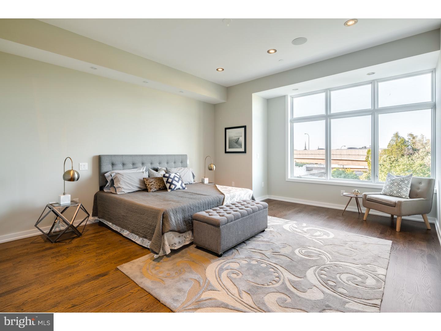 OLD CITY - Residential