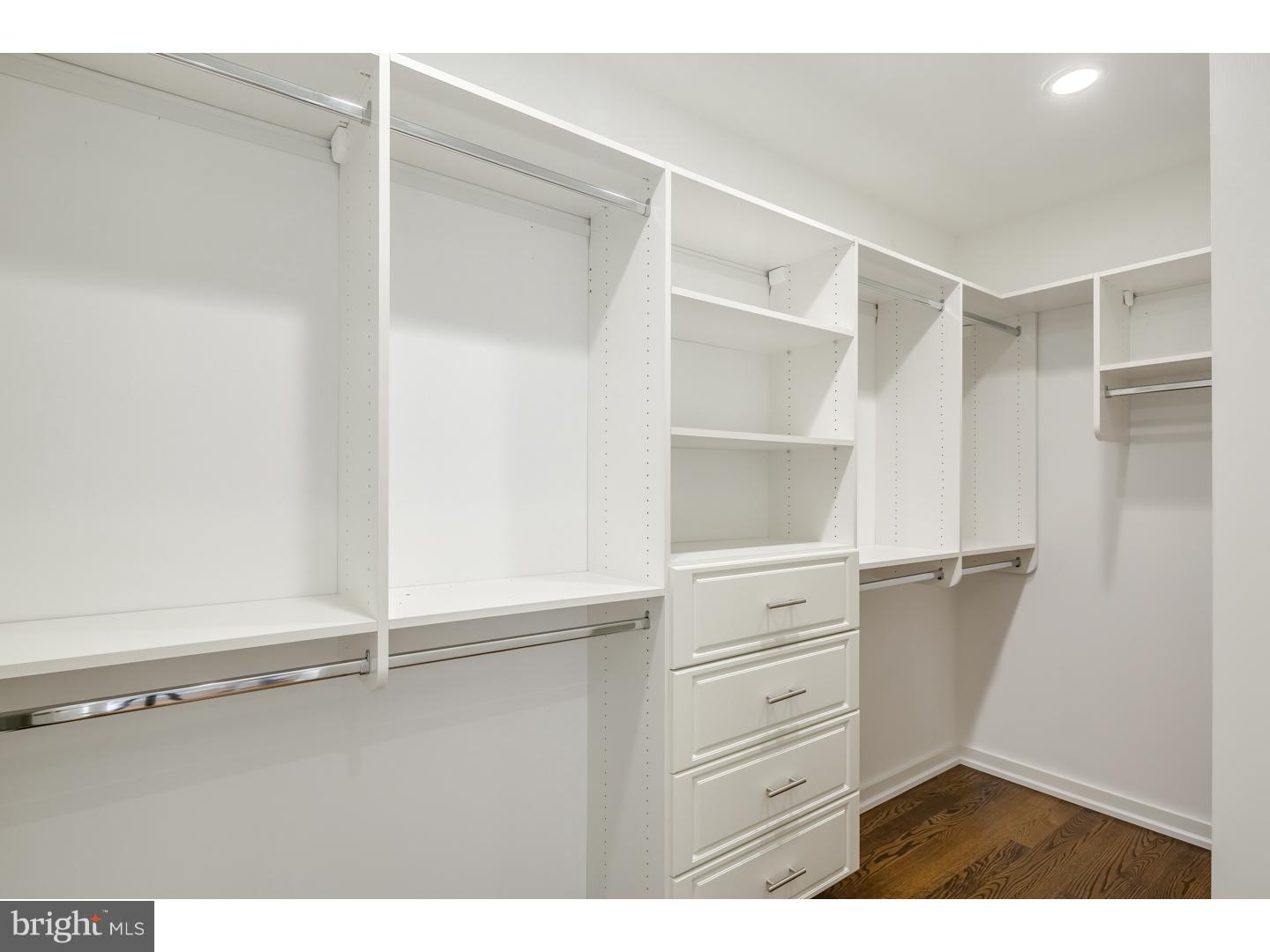 OLD CITY - Residential