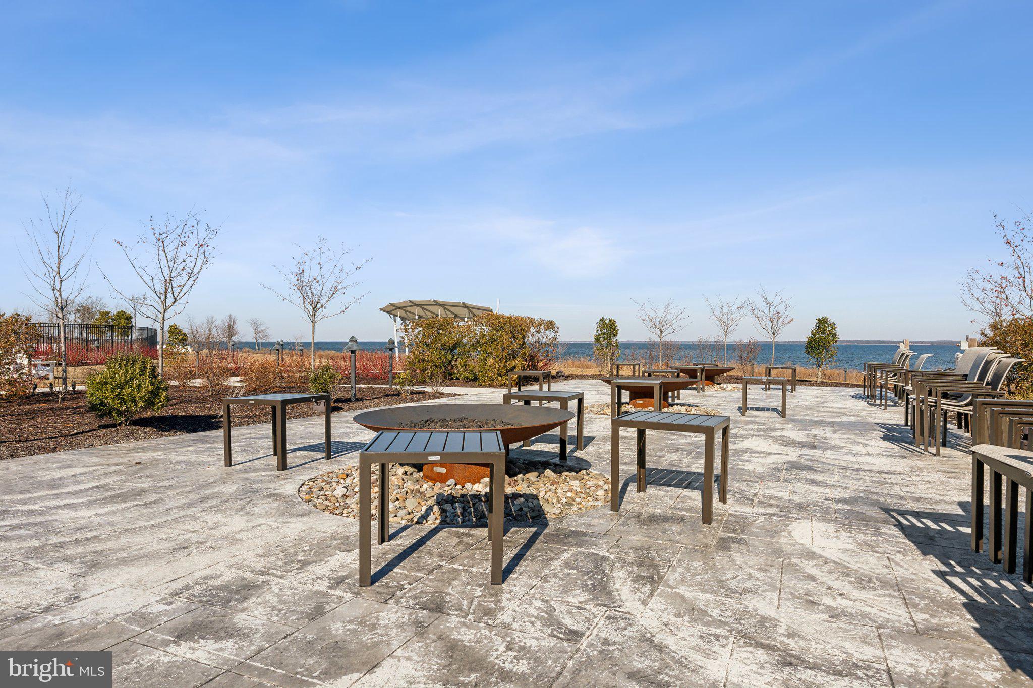 FOUR SEASONS AT KENT ISLAND - Residential