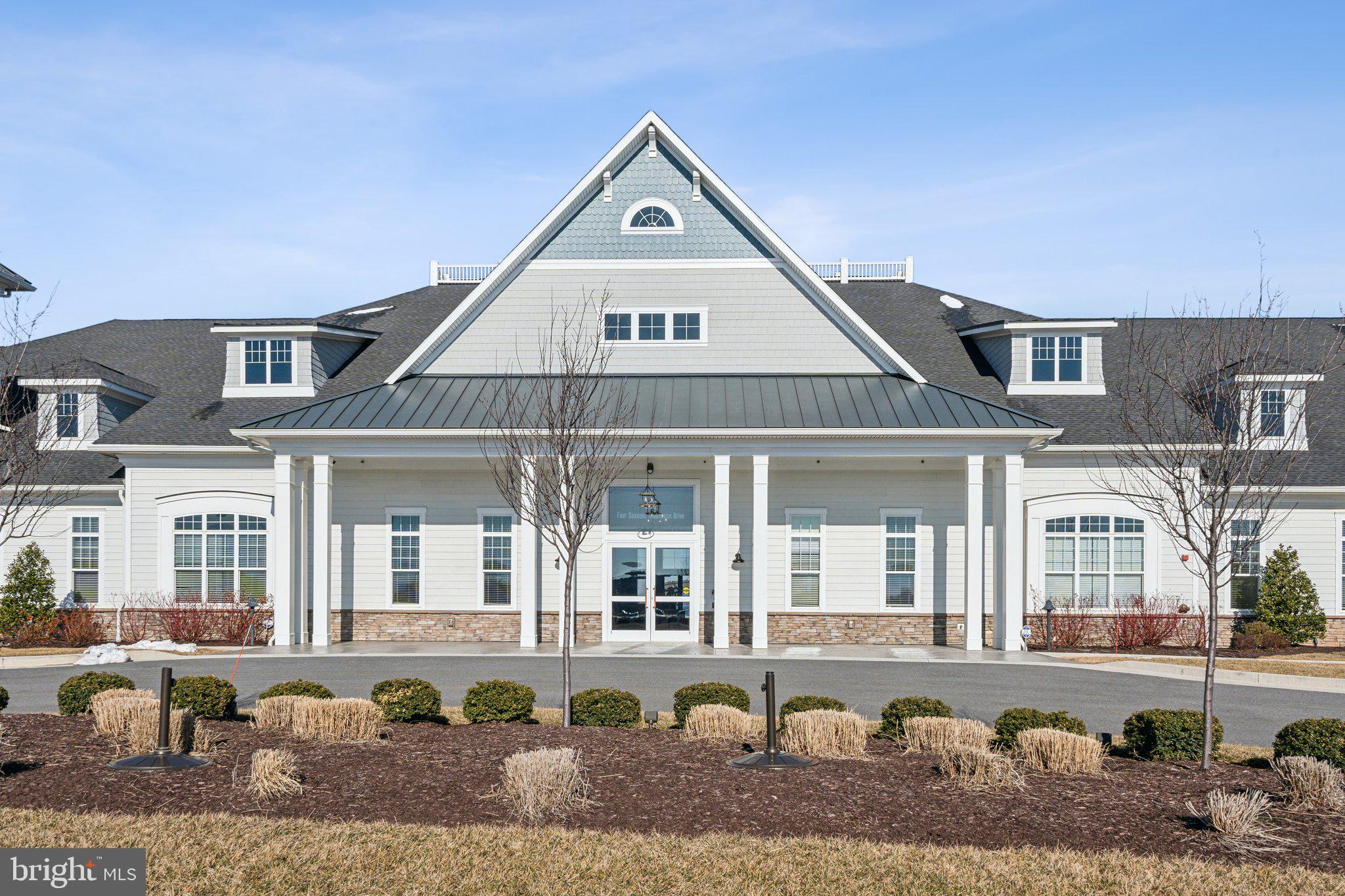 FOUR SEASONS AT KENT ISLAND - Residential