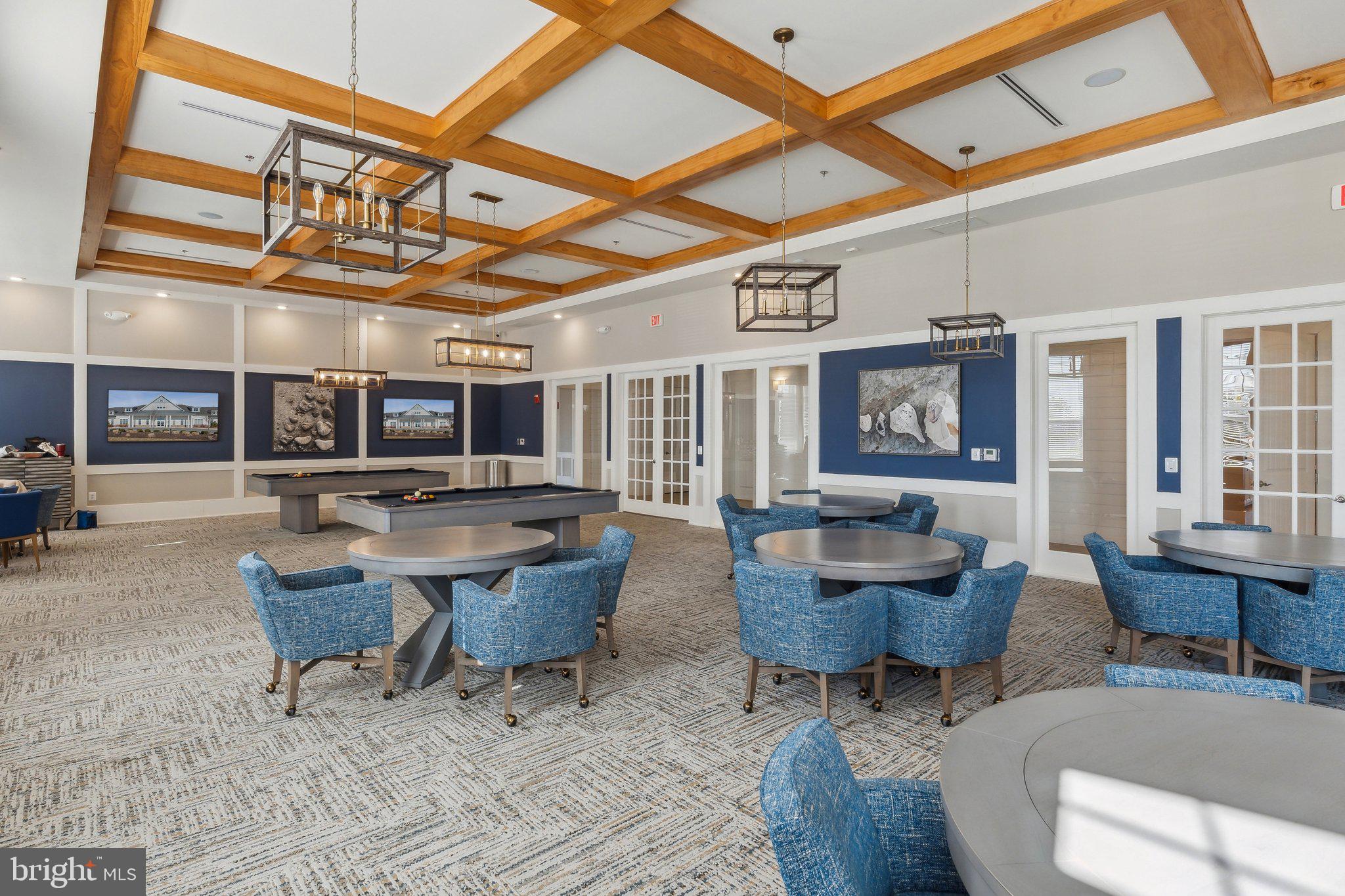 FOUR SEASONS AT KENT ISLAND - Residential