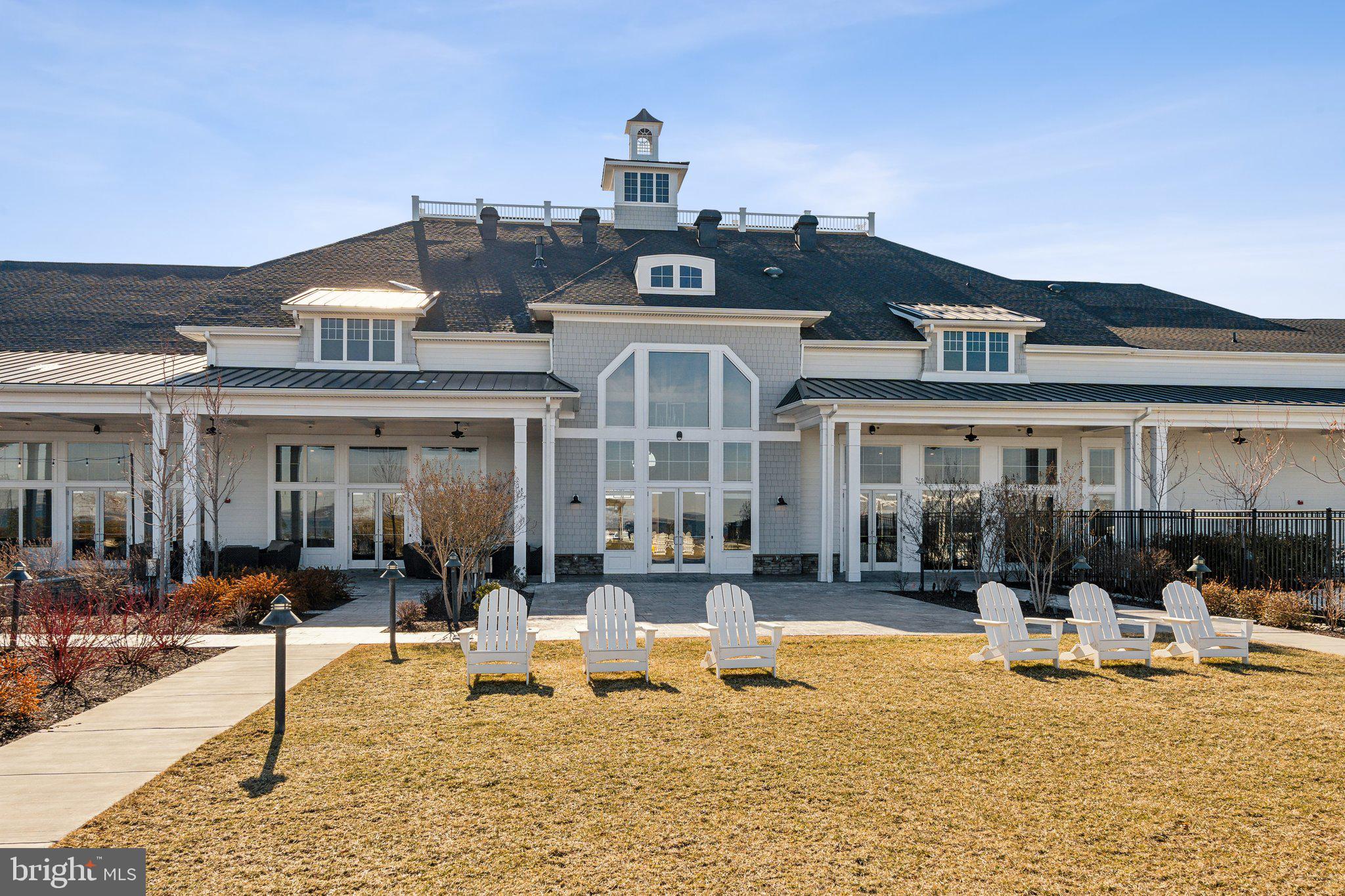 FOUR SEASONS AT KENT ISLAND - Residential