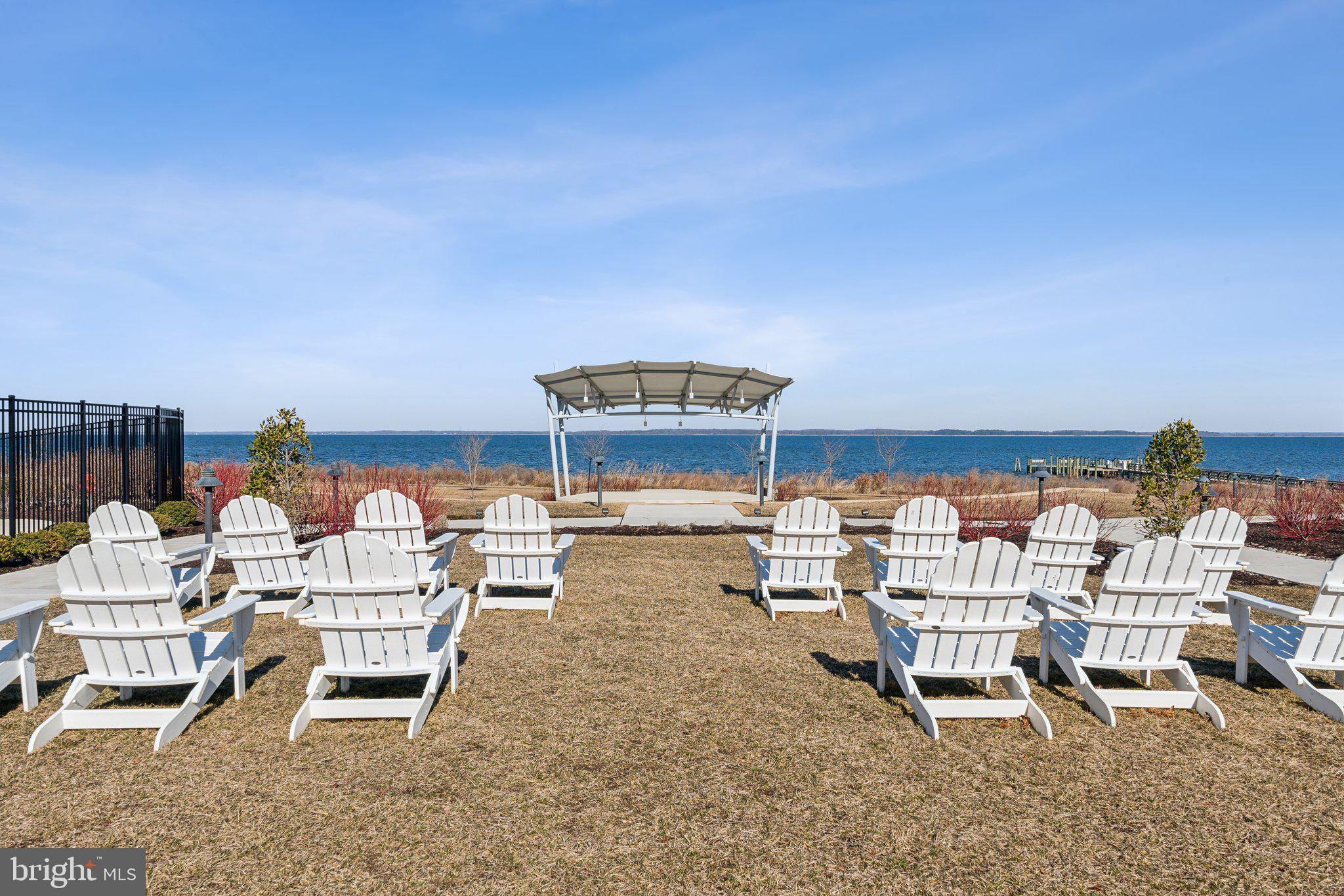 FOUR SEASONS AT KENT ISLAND - Residential