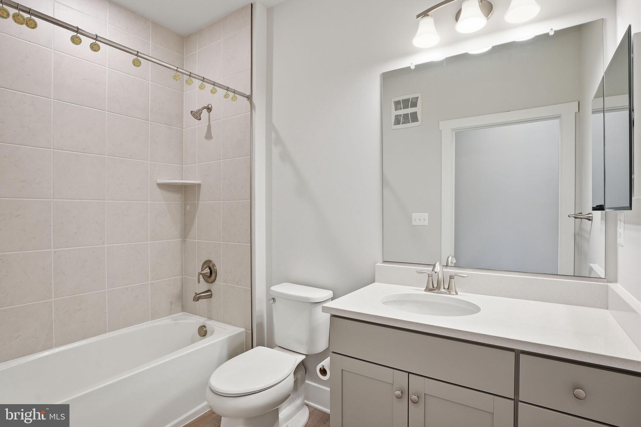 FOUR SEASONS AT KENT ISLAND - Residential