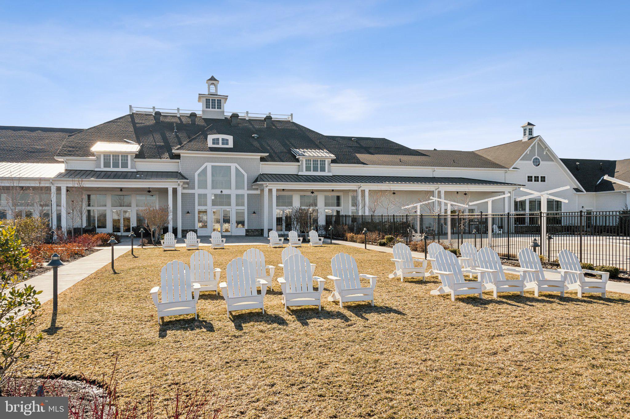 FOUR SEASONS AT KENT ISLAND - Residential
