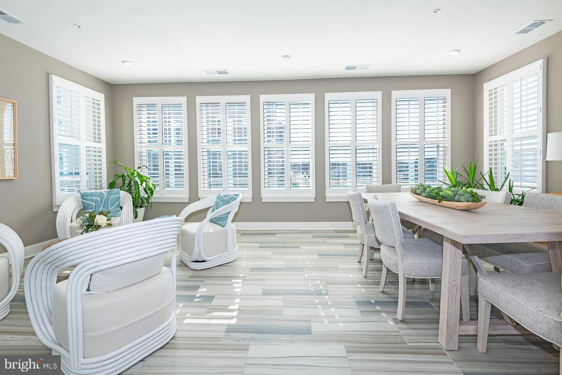 FOUR SEASONS AT KENT ISLAND - Residential