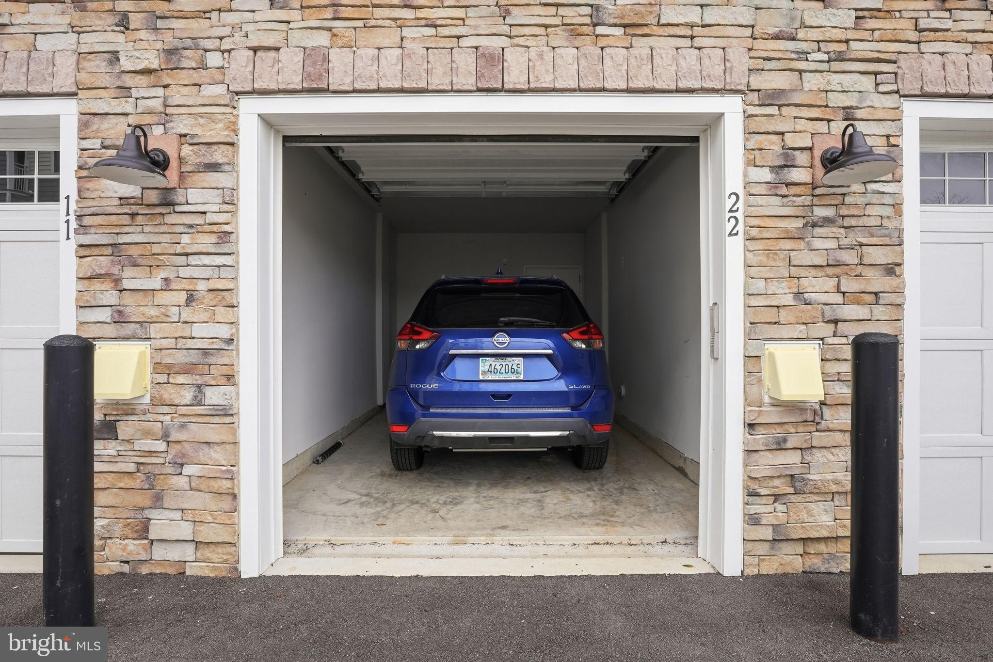 FOUR SEASONS AT KENT ISLAND - Residential