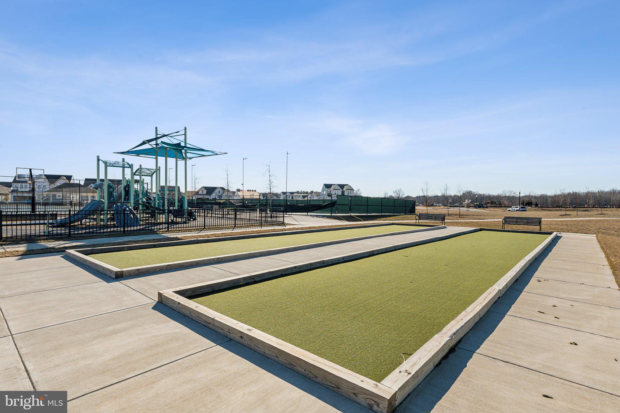 FOUR SEASONS AT KENT ISLAND - Residential