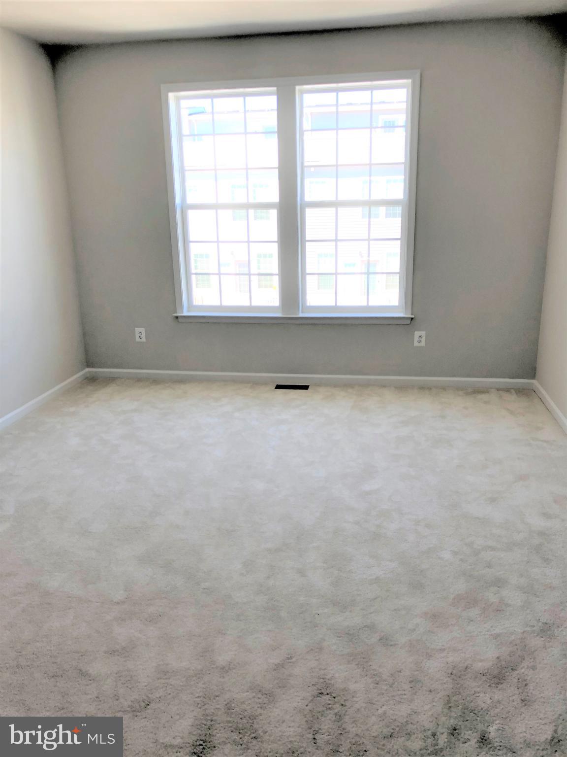 THE TOWNS AT GLENN DALE CROSSING - Residential