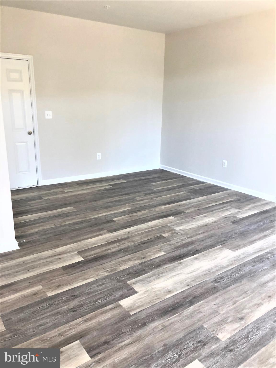 THE TOWNS AT GLENN DALE CROSSING - Residential