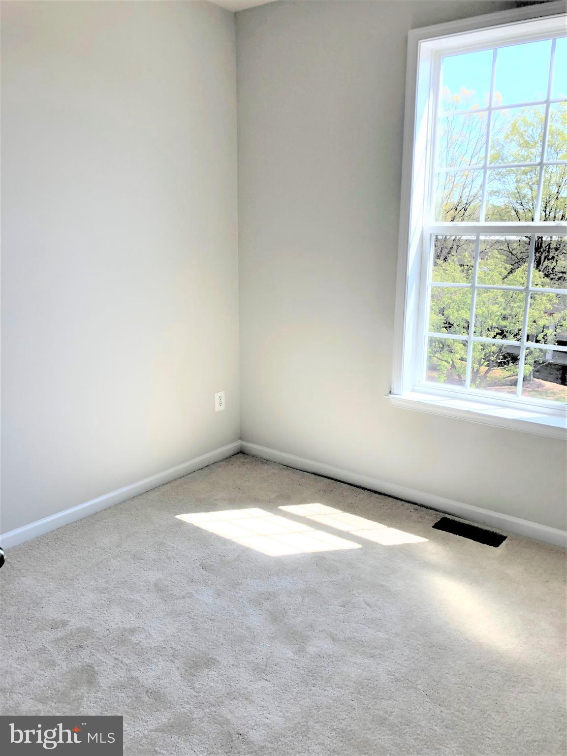 THE TOWNS AT GLENN DALE CROSSING - Residential