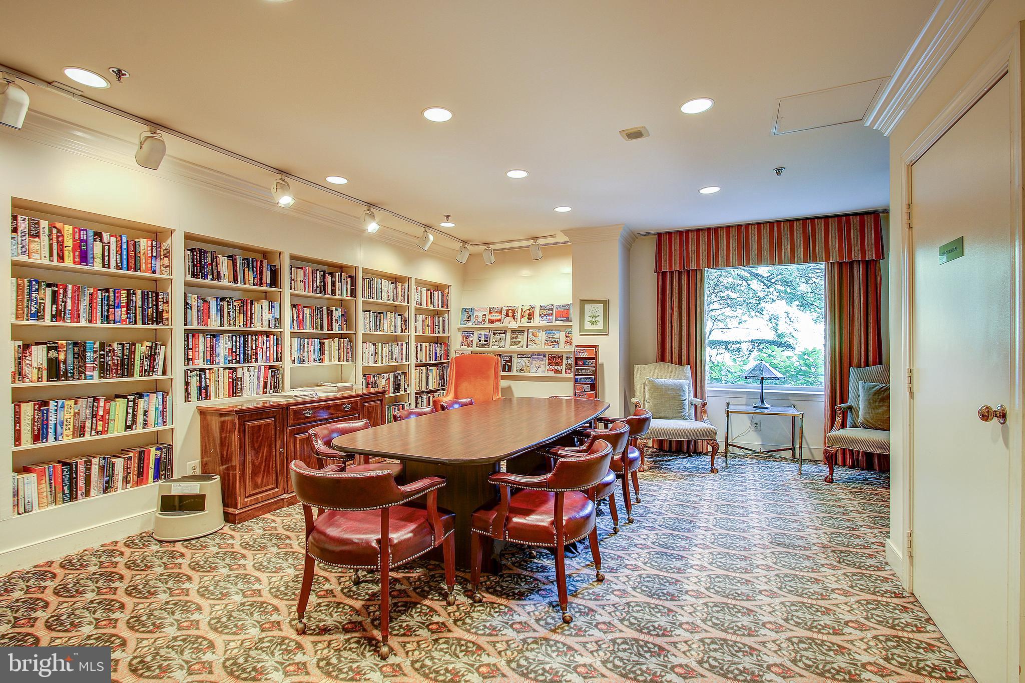 WHITLEY PARK CONDOMINIUM - Residential