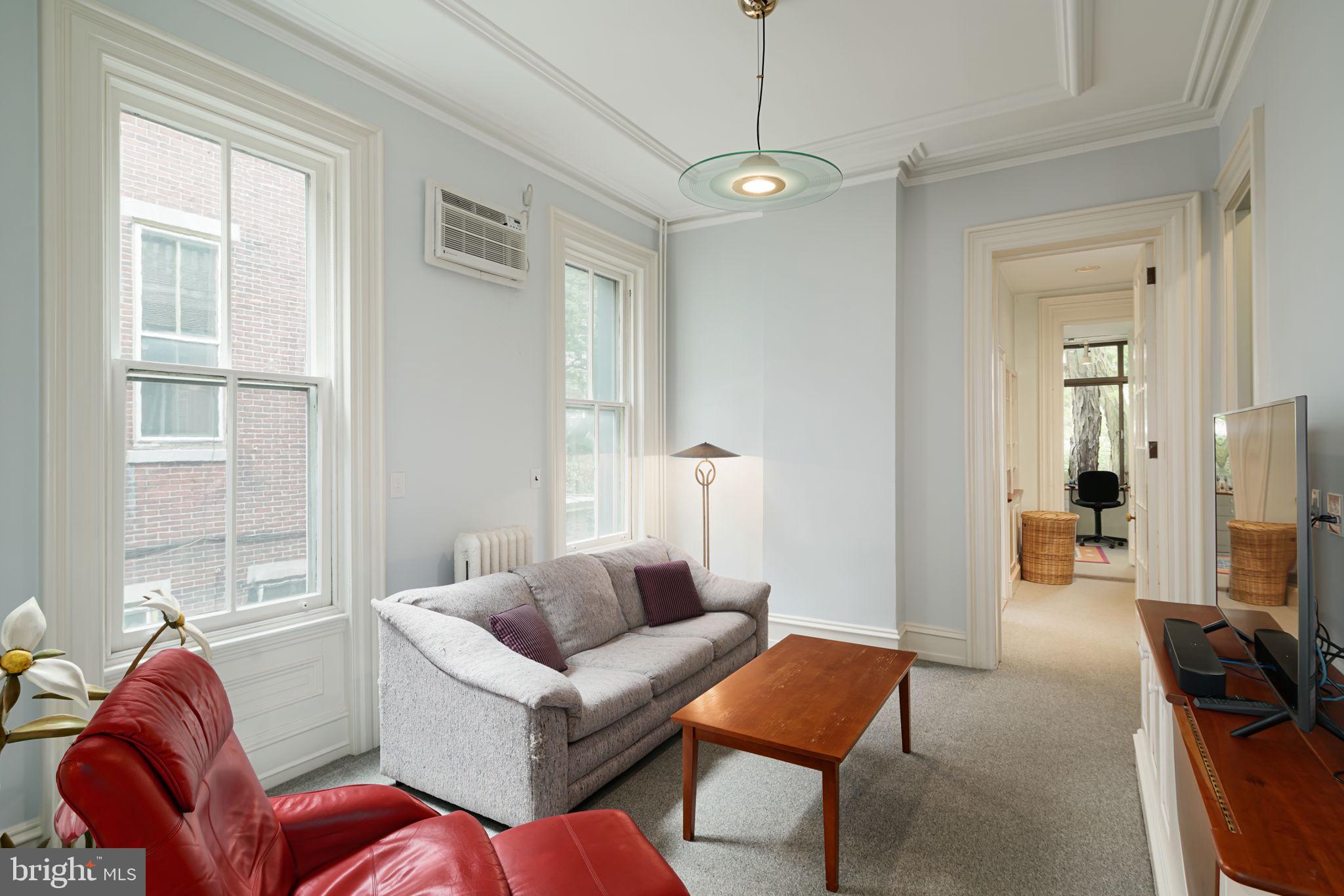 ART MUSEUM AREA - Residential