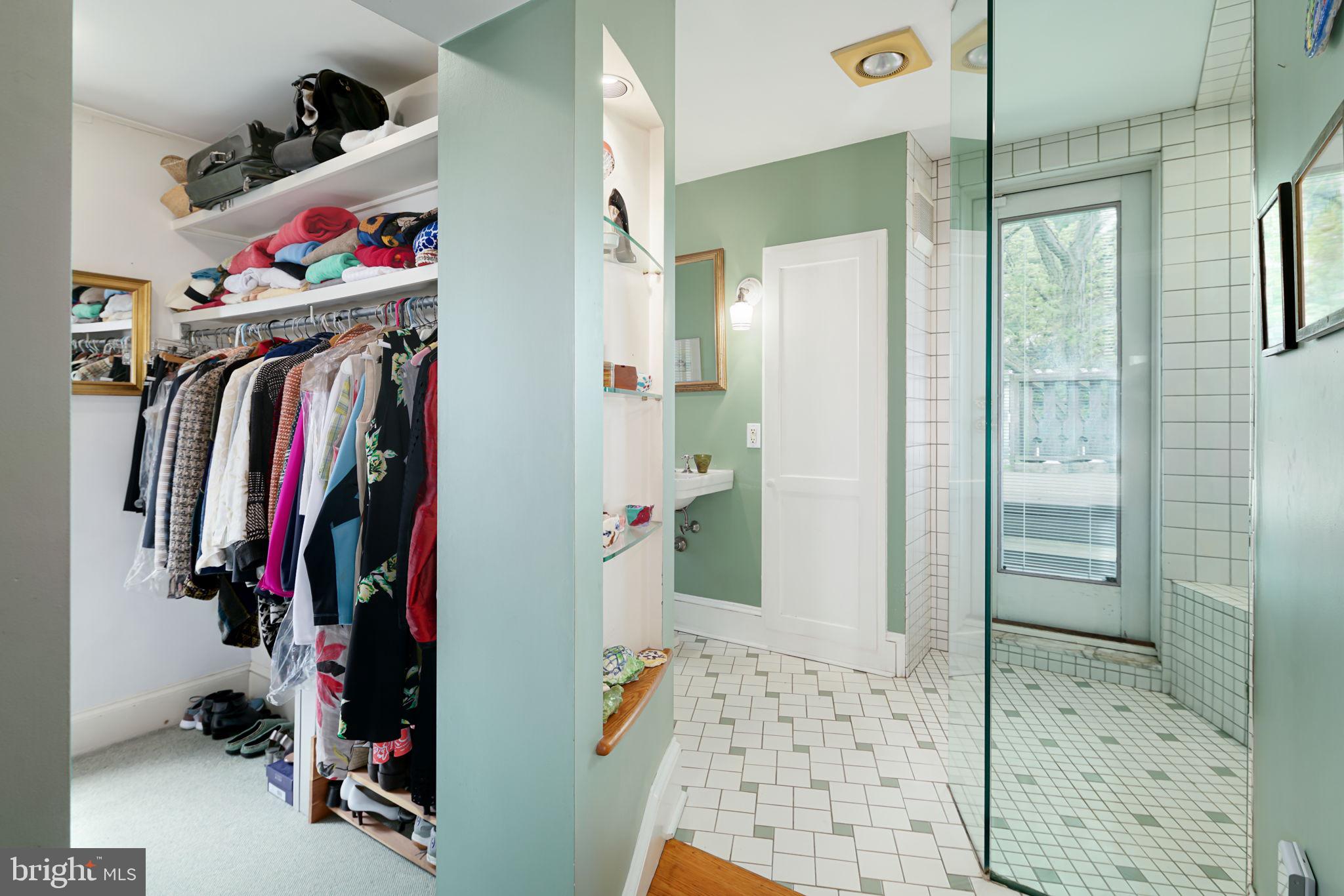 ART MUSEUM AREA - Residential