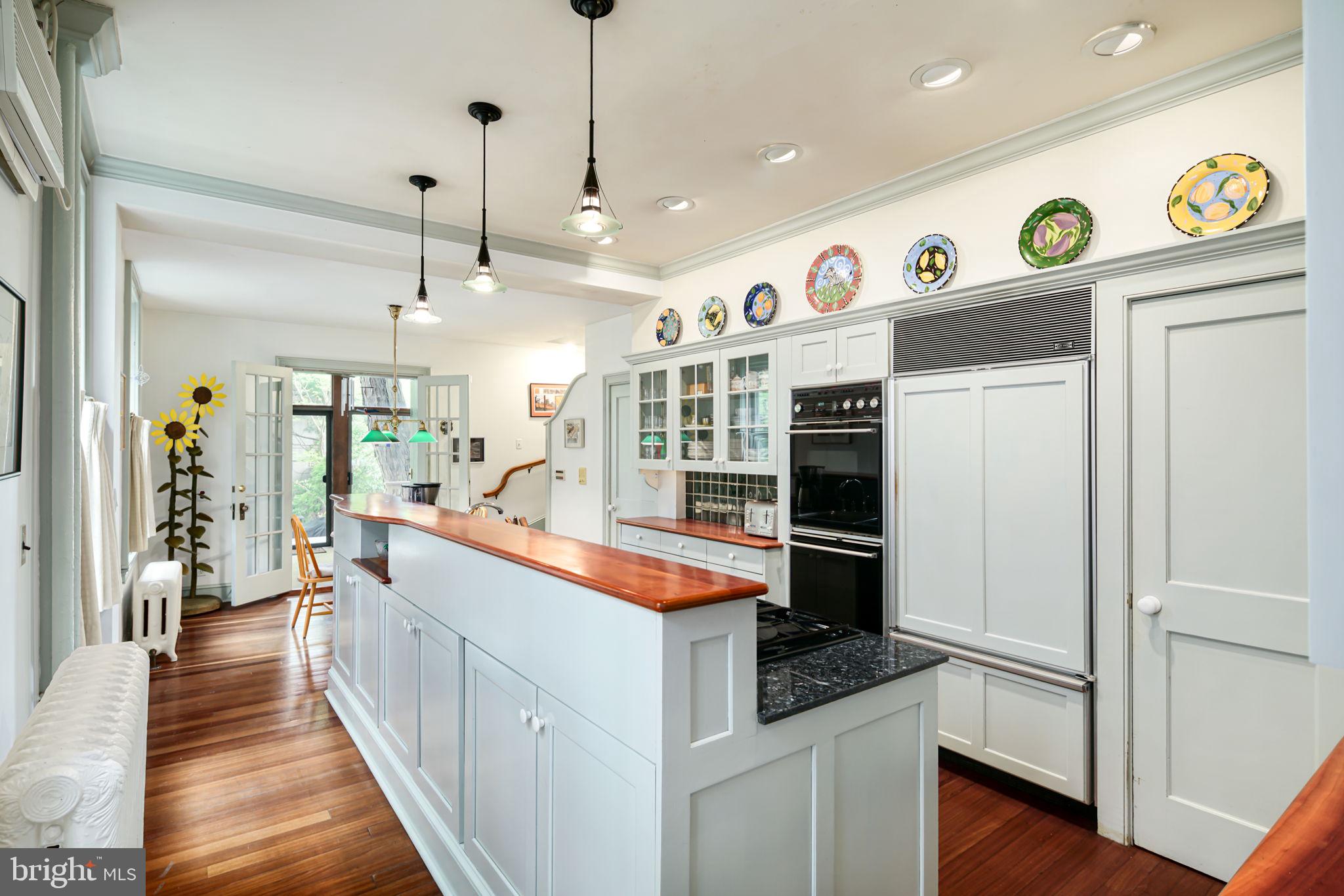 ART MUSEUM AREA - Residential