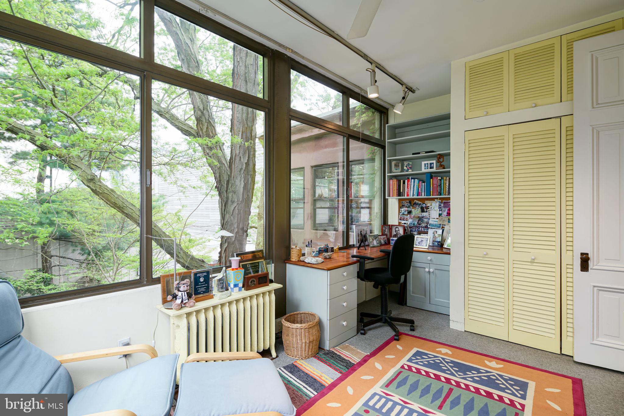 ART MUSEUM AREA - Residential