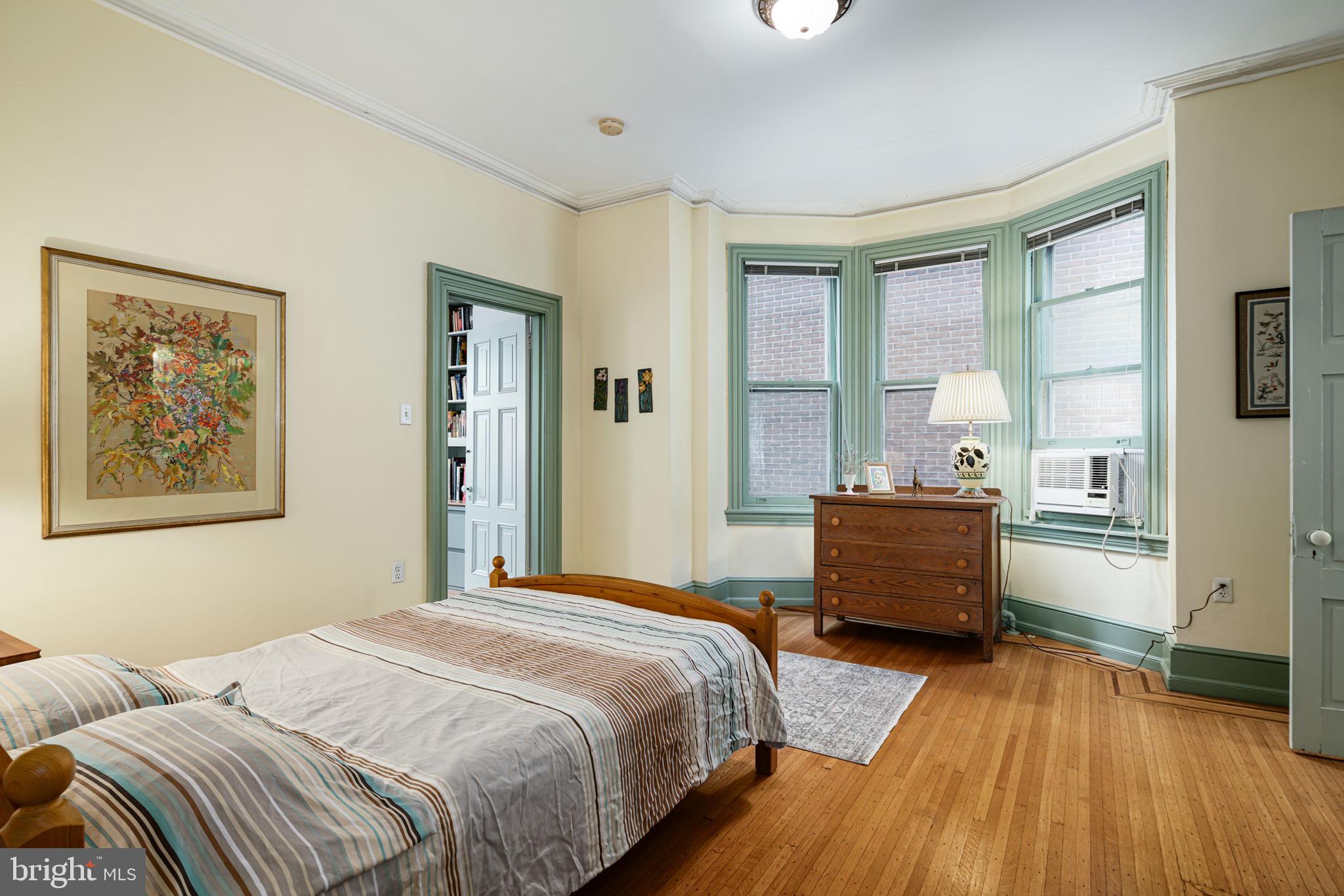 ART MUSEUM AREA - Residential