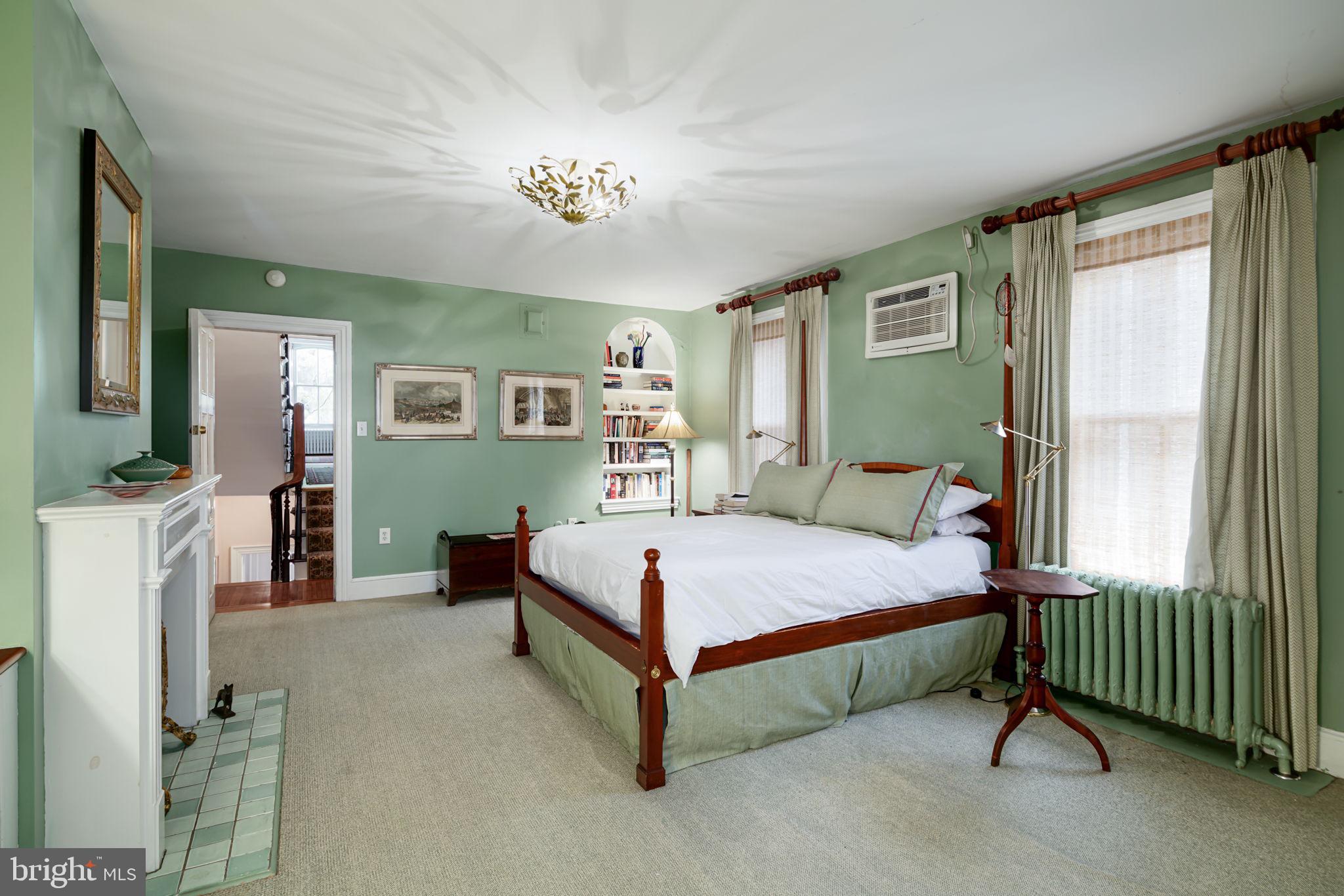 ART MUSEUM AREA - Residential