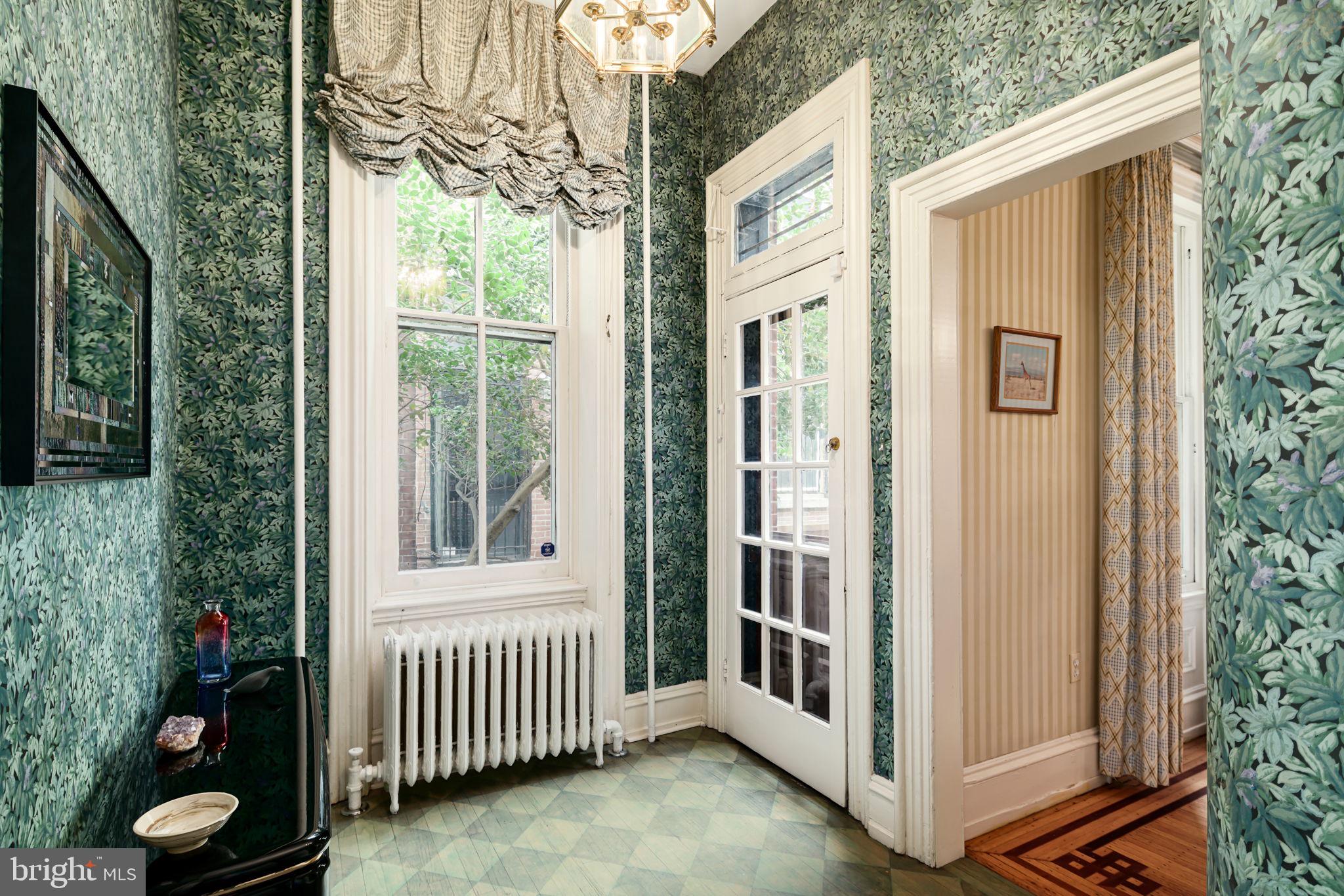 ART MUSEUM AREA - Residential