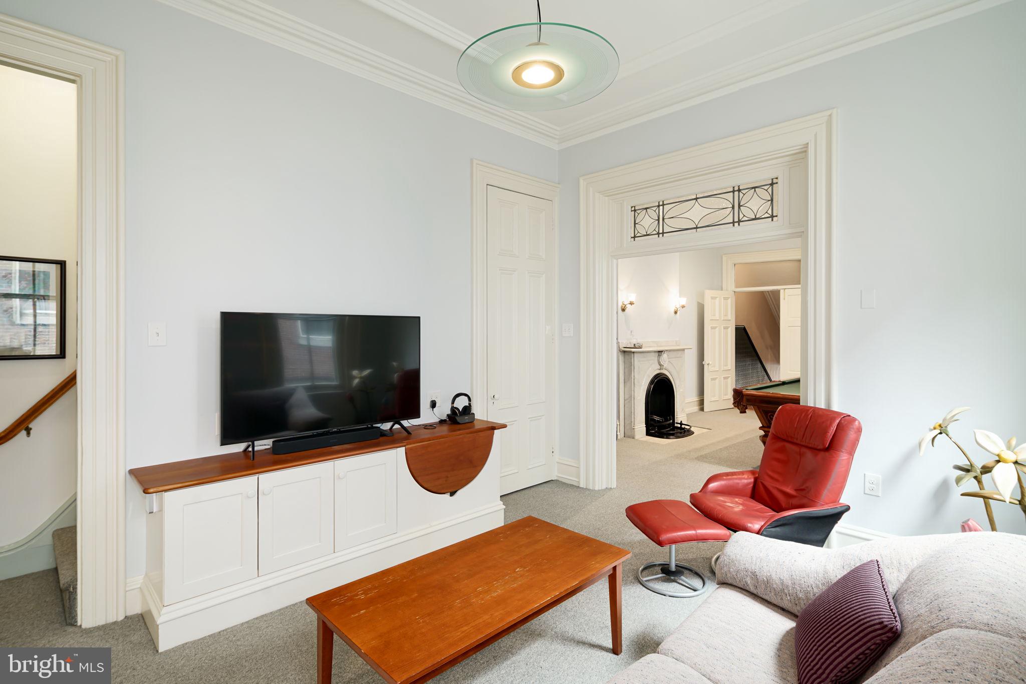 ART MUSEUM AREA - Residential