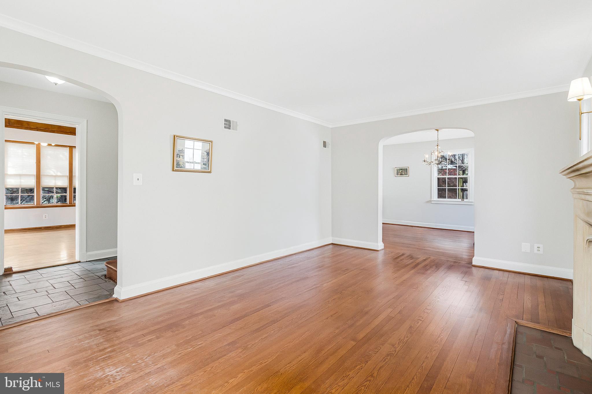 SEVEN OAKS - Residential