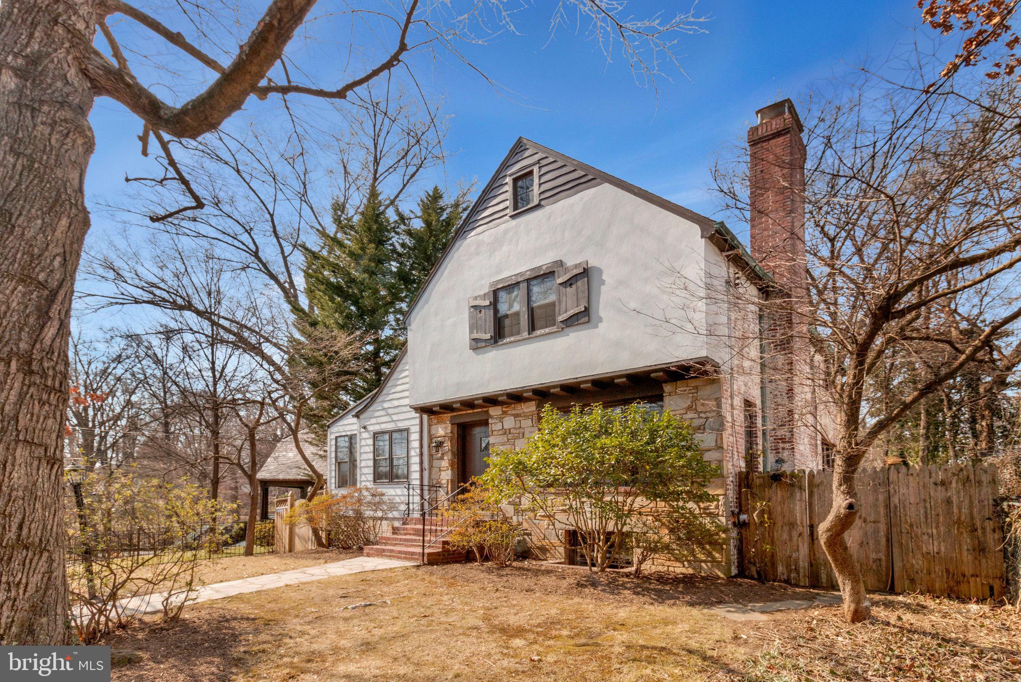 SEVEN OAKS - Residential