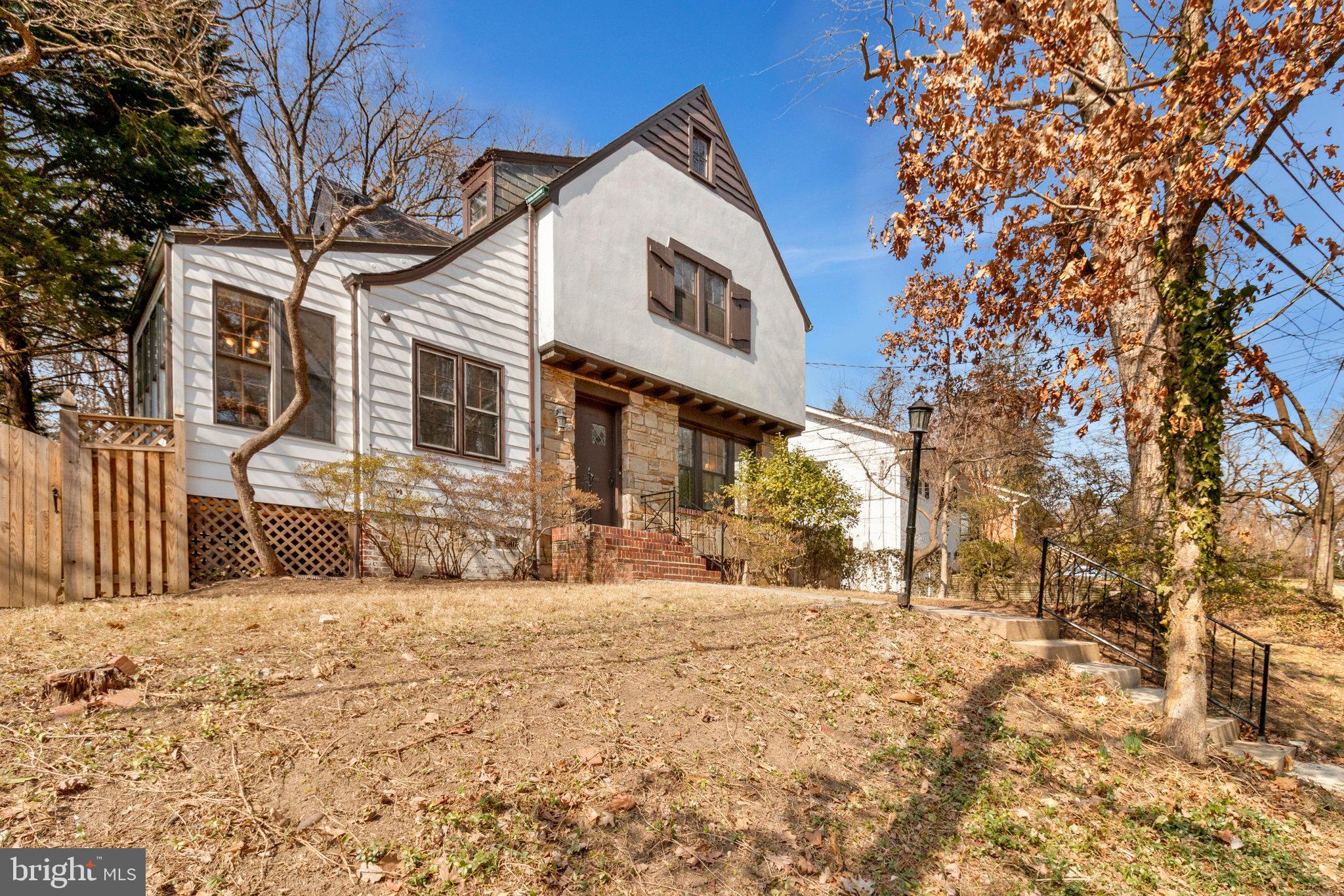 SEVEN OAKS - Residential